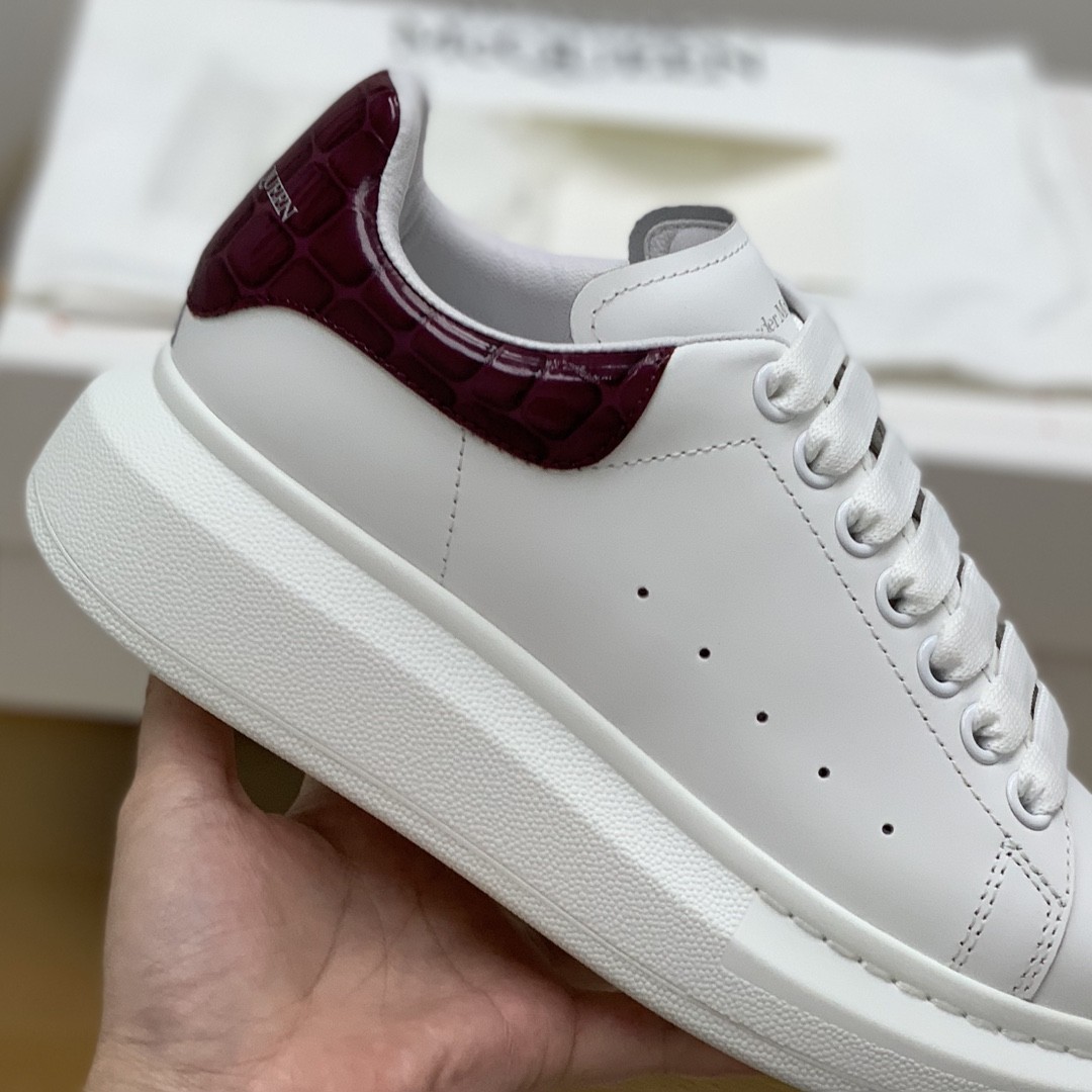 Alexander McQueen MQ Purple bead Stone graintail Sneakers