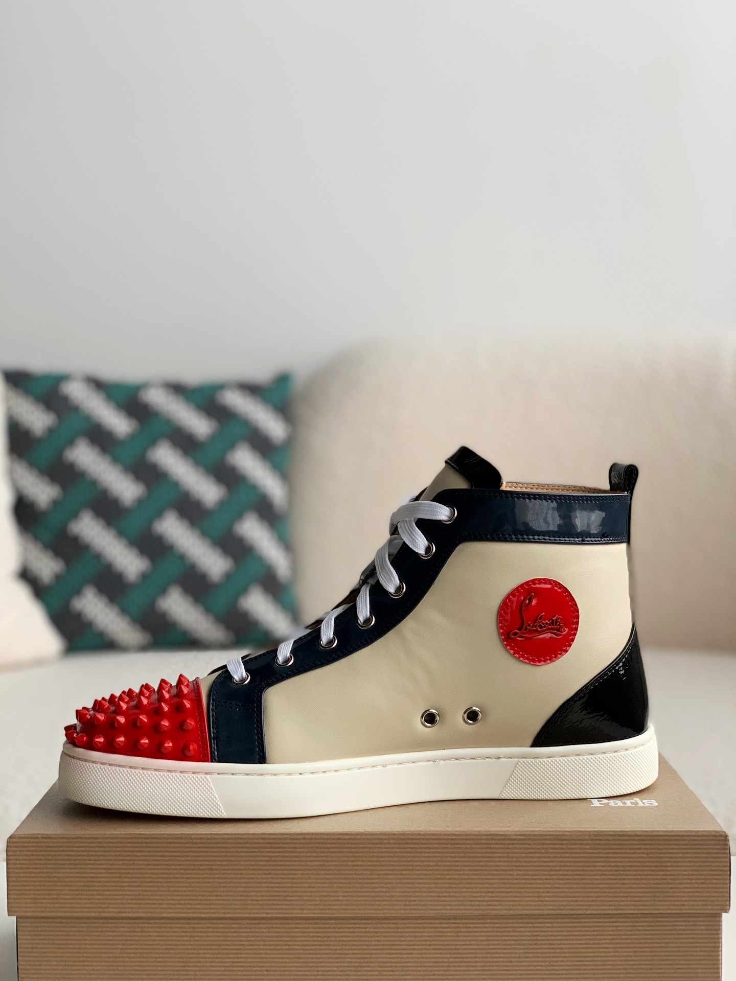 【#2267】 Christian Louboutin Sneakers High