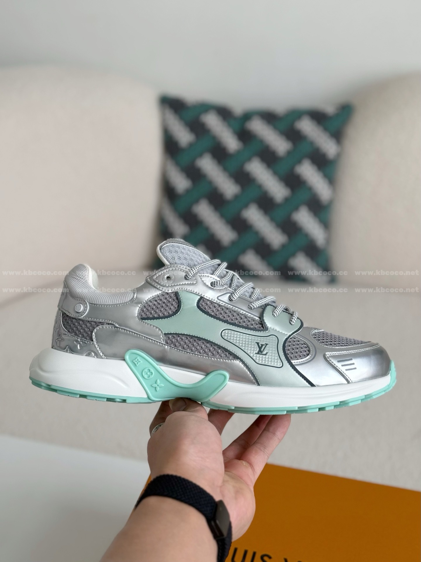 【#5840】 LOUIS VUITTON OLYMPIA CASUAL SHOES