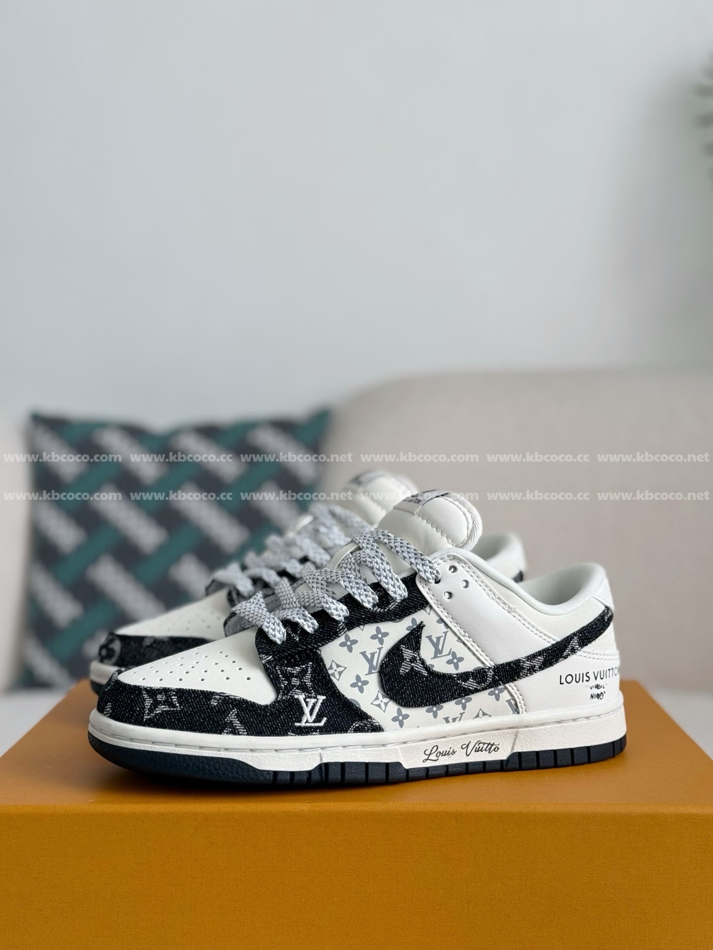【#5201】 LOUIS VUITTON x Nike DunkCasual Sneakers