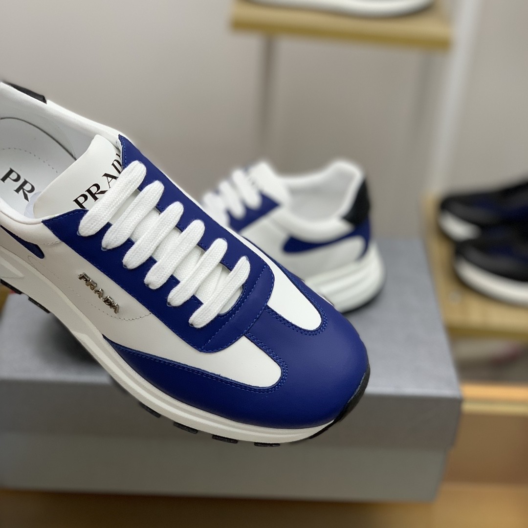 【#618】 Prada Sneakers
