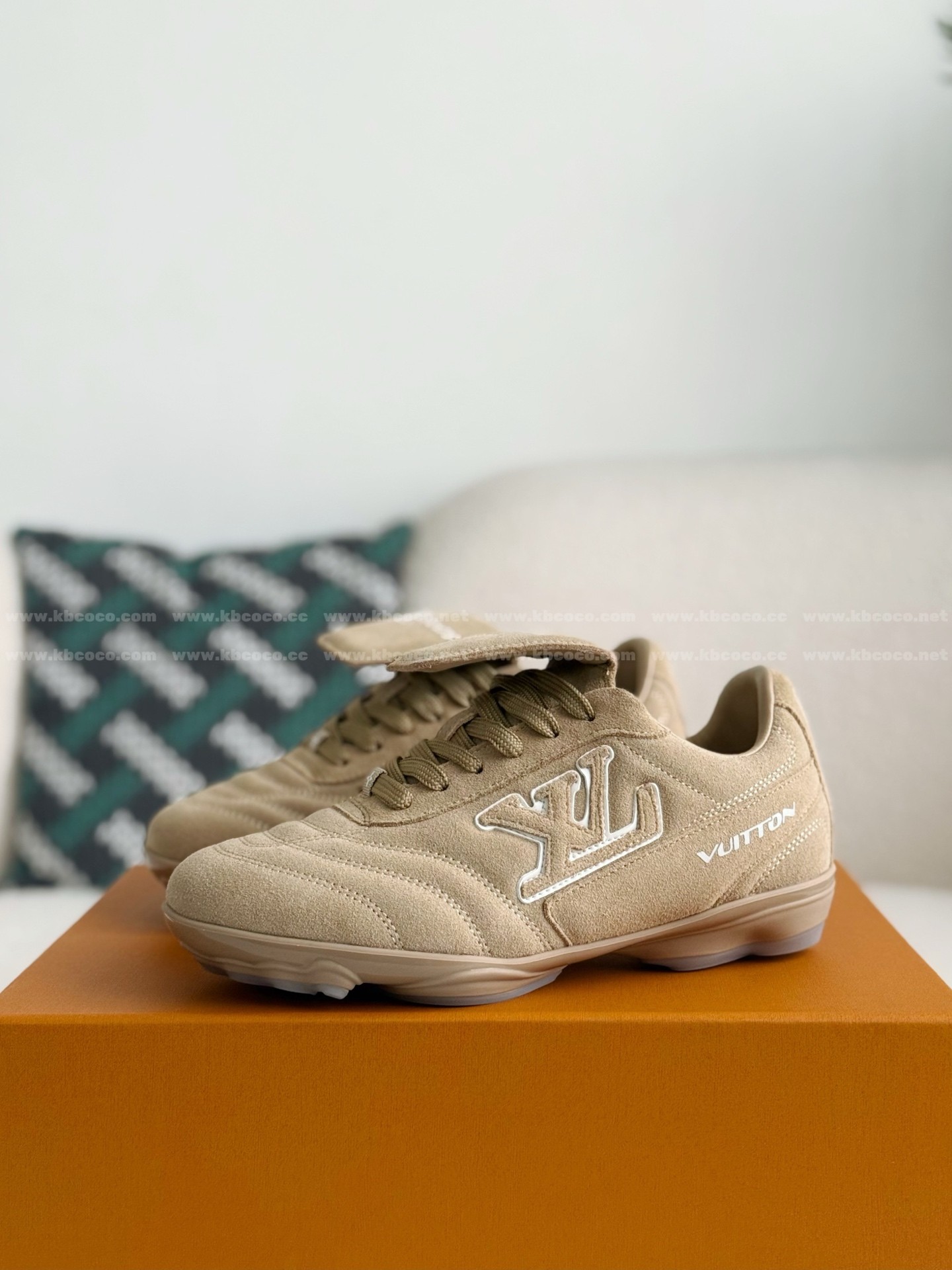 【#5870】 LOUIS VUITTON FOOTPRINTSOCCER CASUAL SHOES