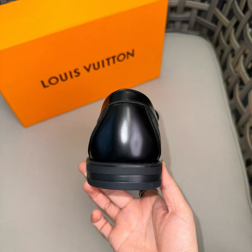 Louis Vuitton Monogram Eclipse leather shoes