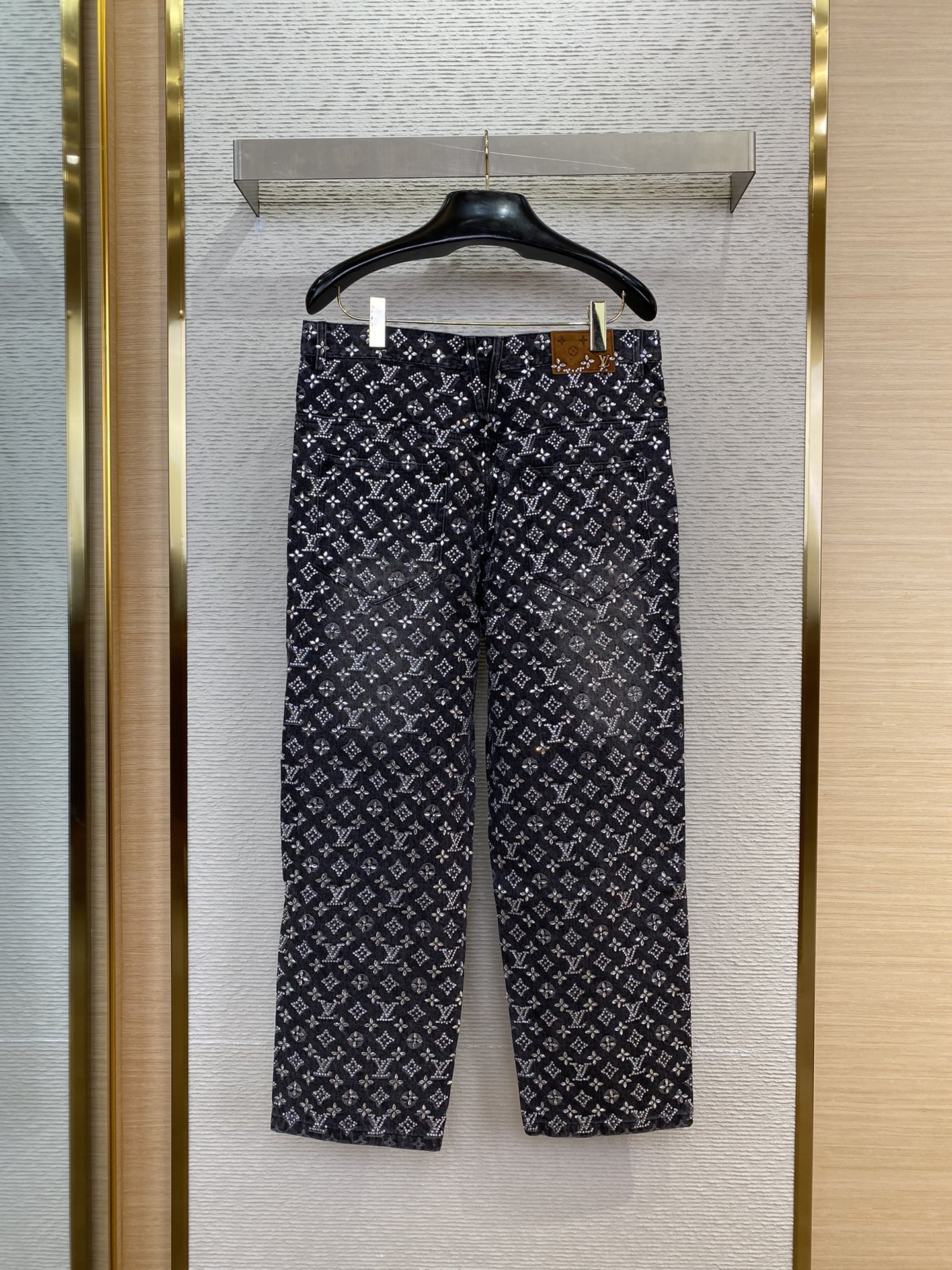 【0912】Louis Vuitton costumes