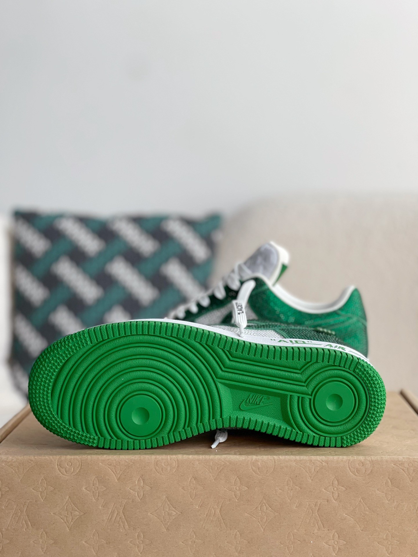 LOUIS VUITTON x NIKE AIR FORCE 1 SNEAKER