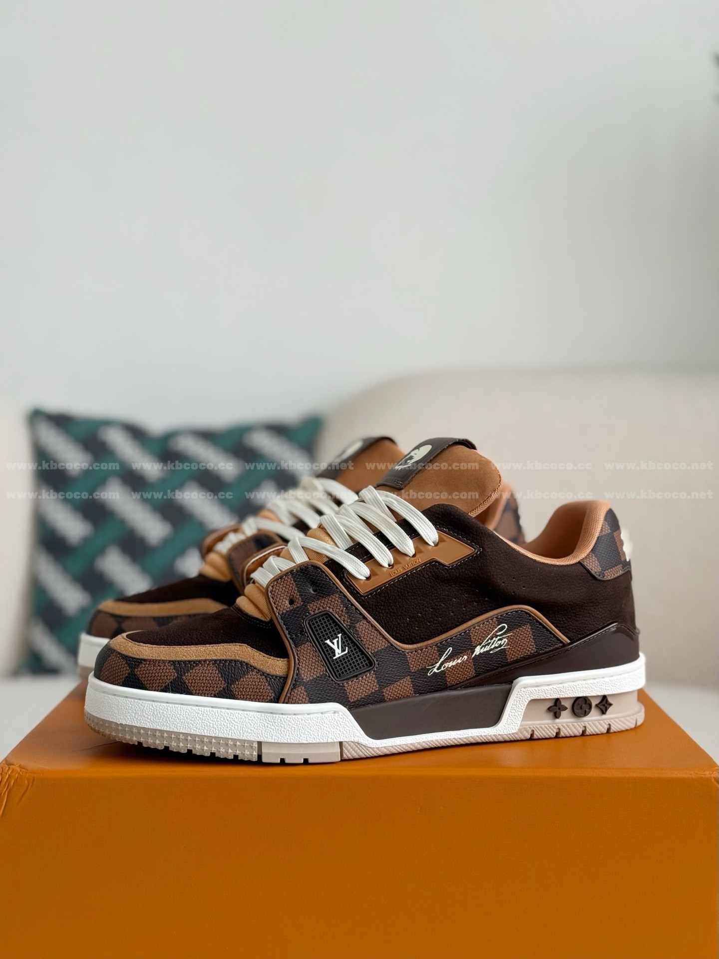 【#5910】 LOUIS VUITTON x NIGO TRAINER FW25 SNEAKERS