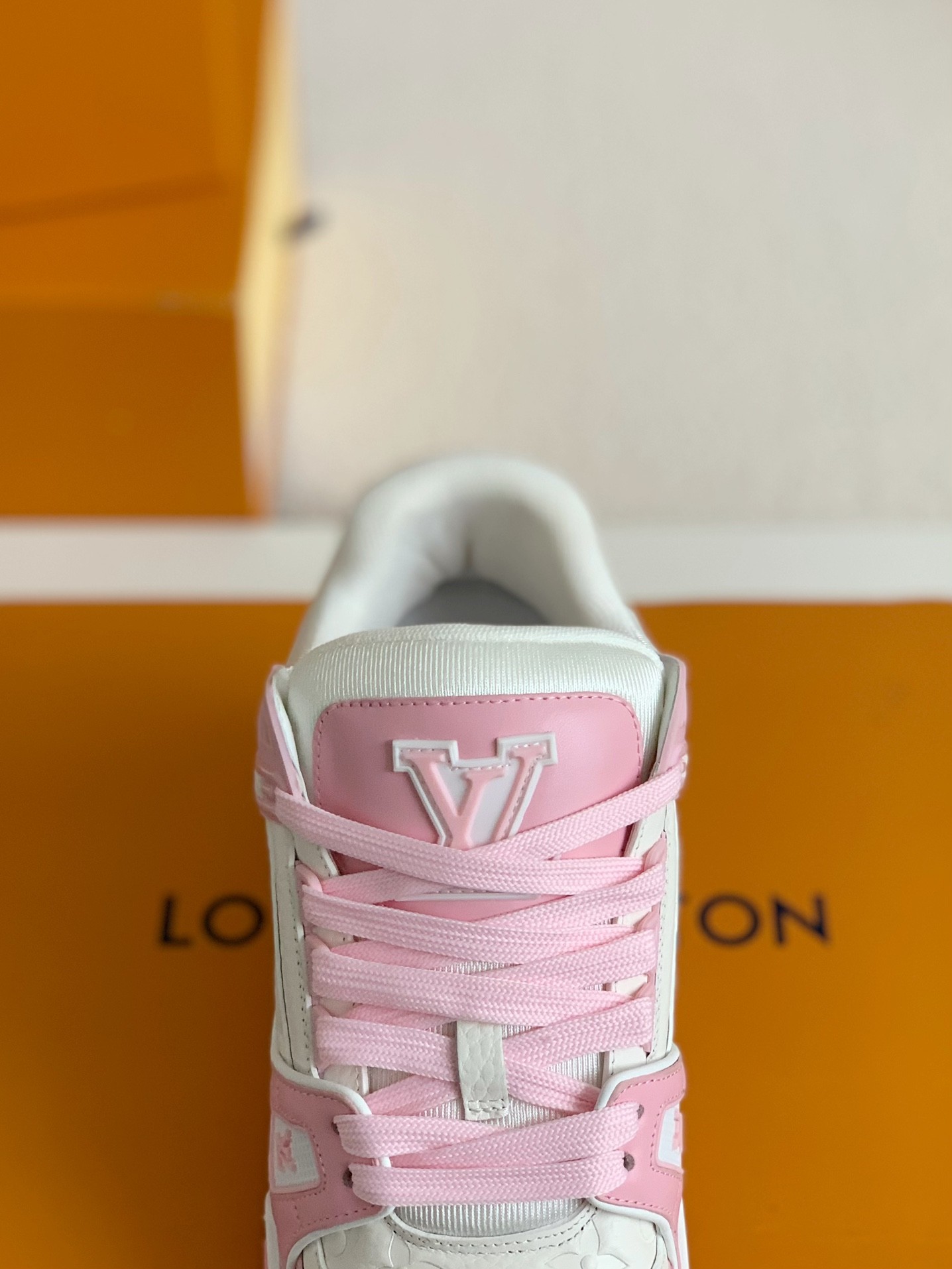 LOUIS VUITTON TRAINER SNEAKERS