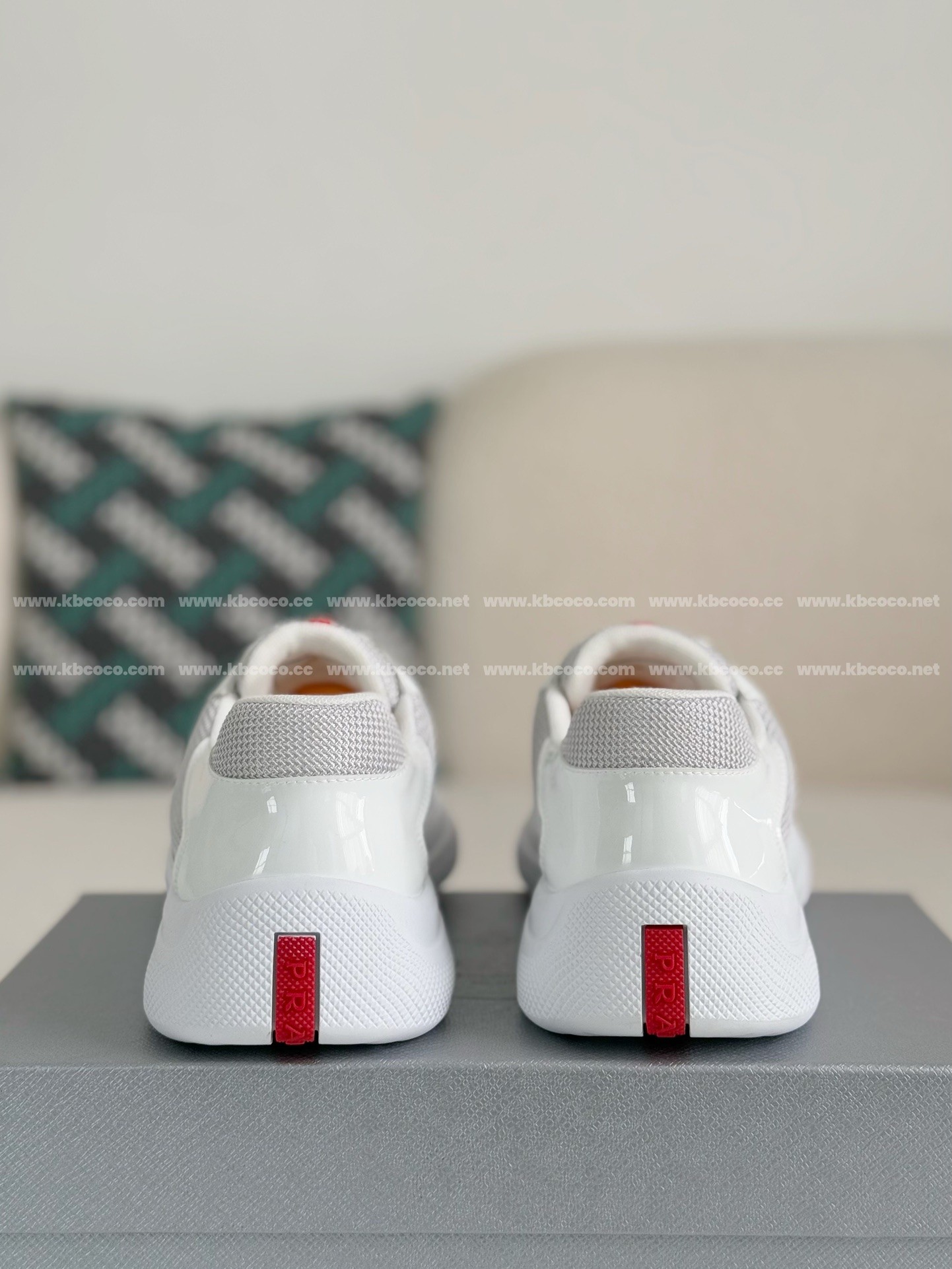 【#625】Prada Sneakers