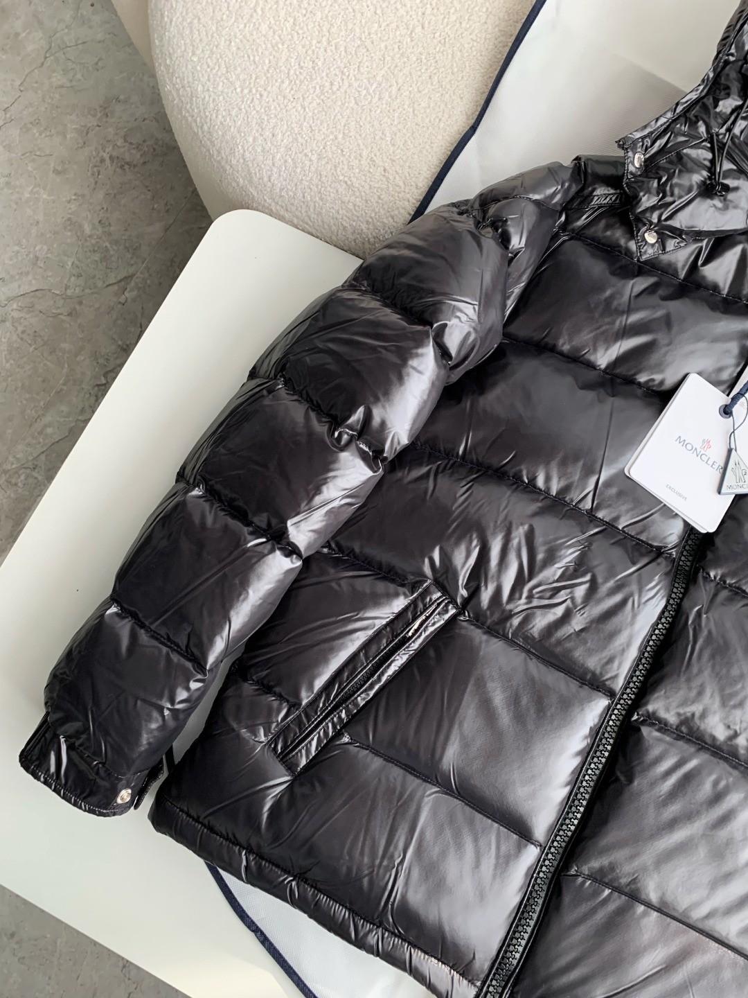 【#2102】Moncler Short men's down jacket