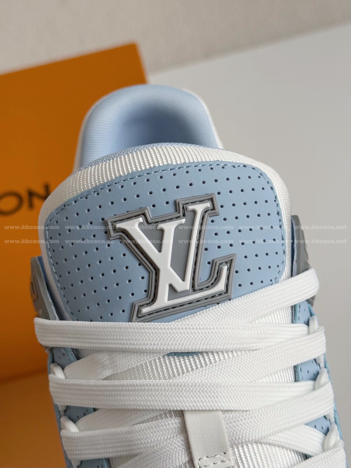 【#5774】 LOUIS VUITTON TRAINER SNEAKERS