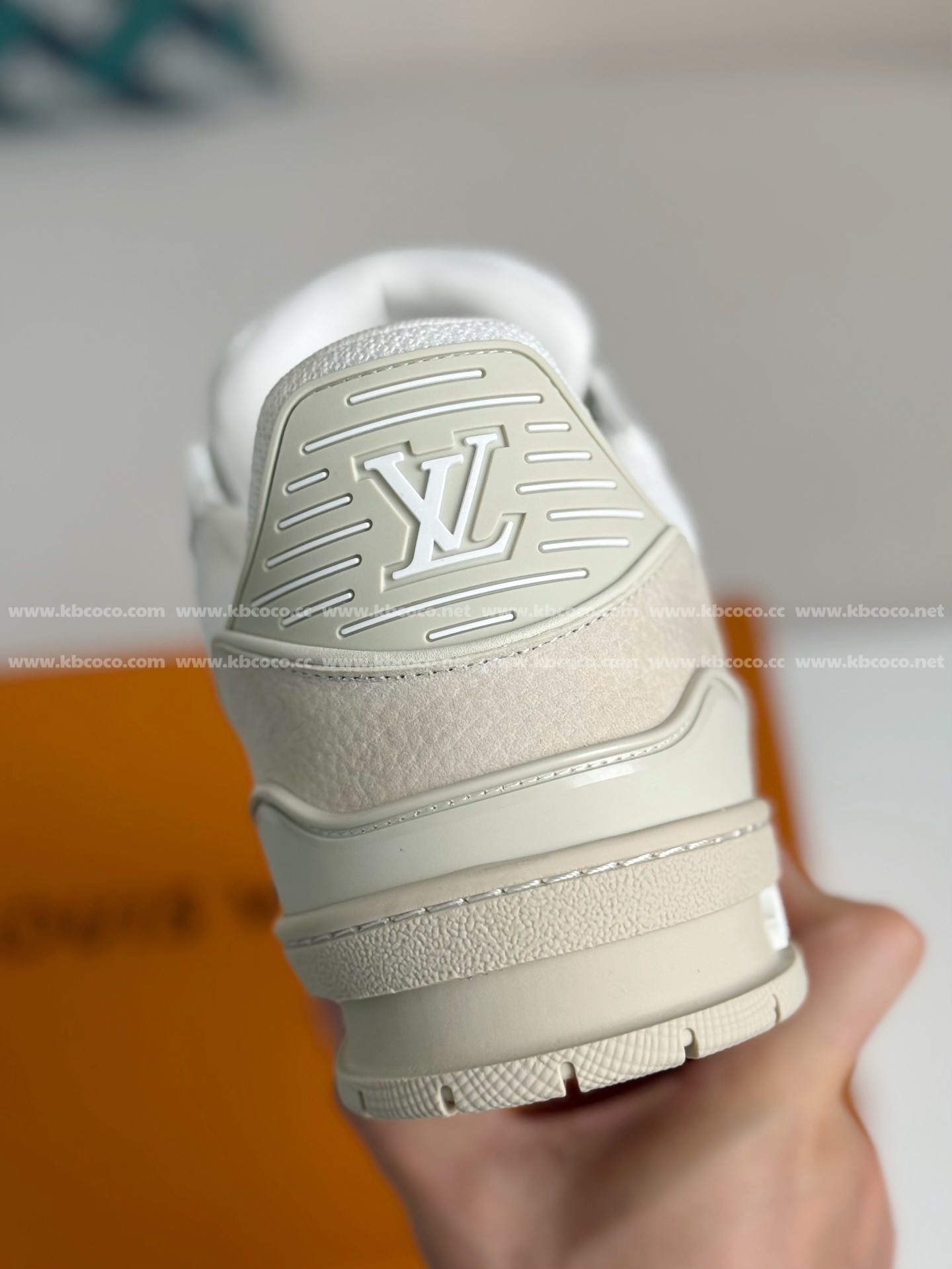 【#5477】 LOUIS VUITTON TRAINER SNEAKERS