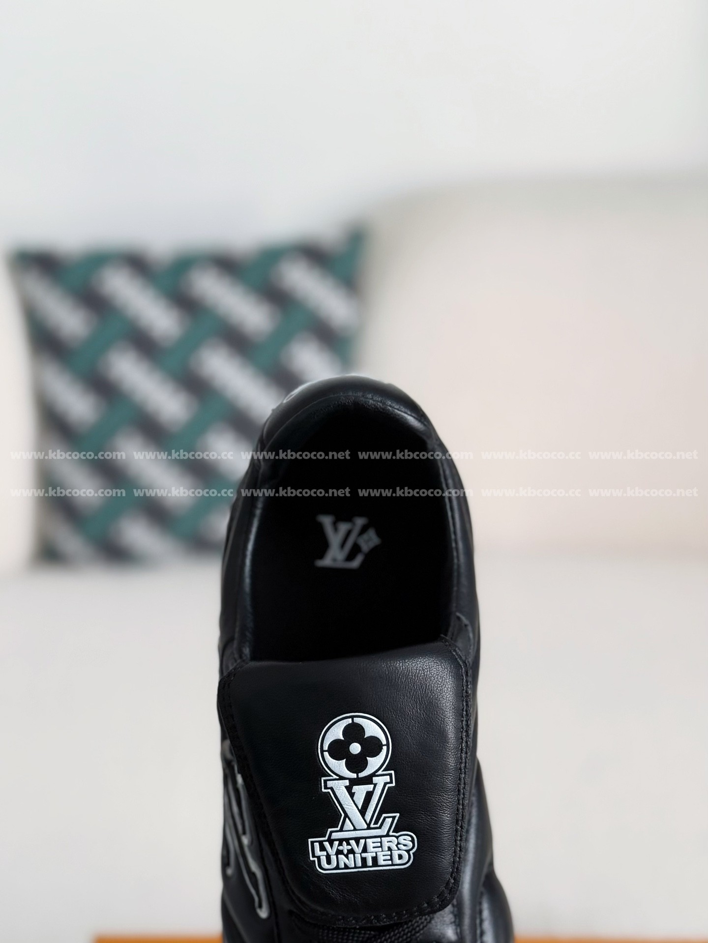 【#4245】LV Footprint Soccer Sneaker
