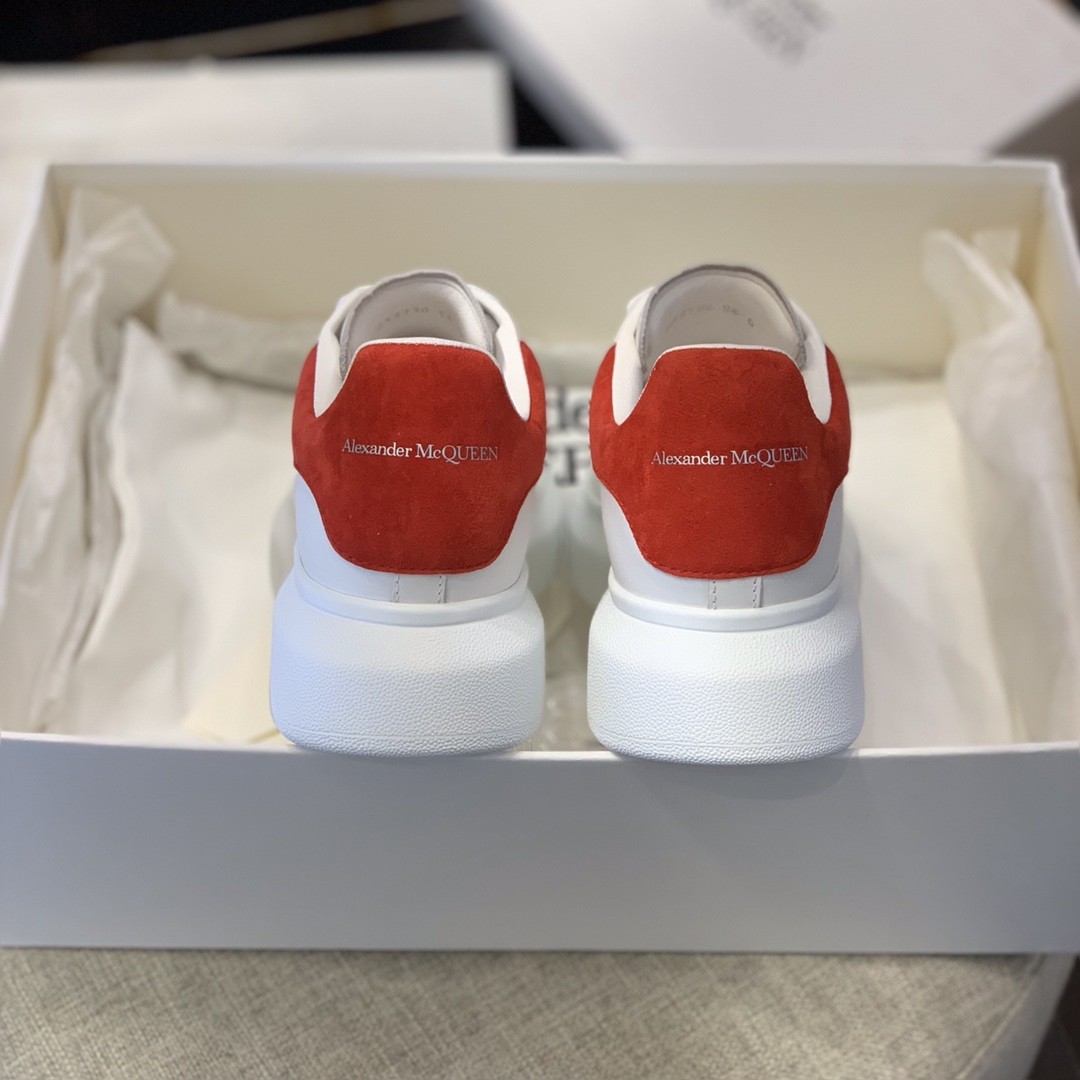Alexander McQueen MO Red velvet tail Sneakers