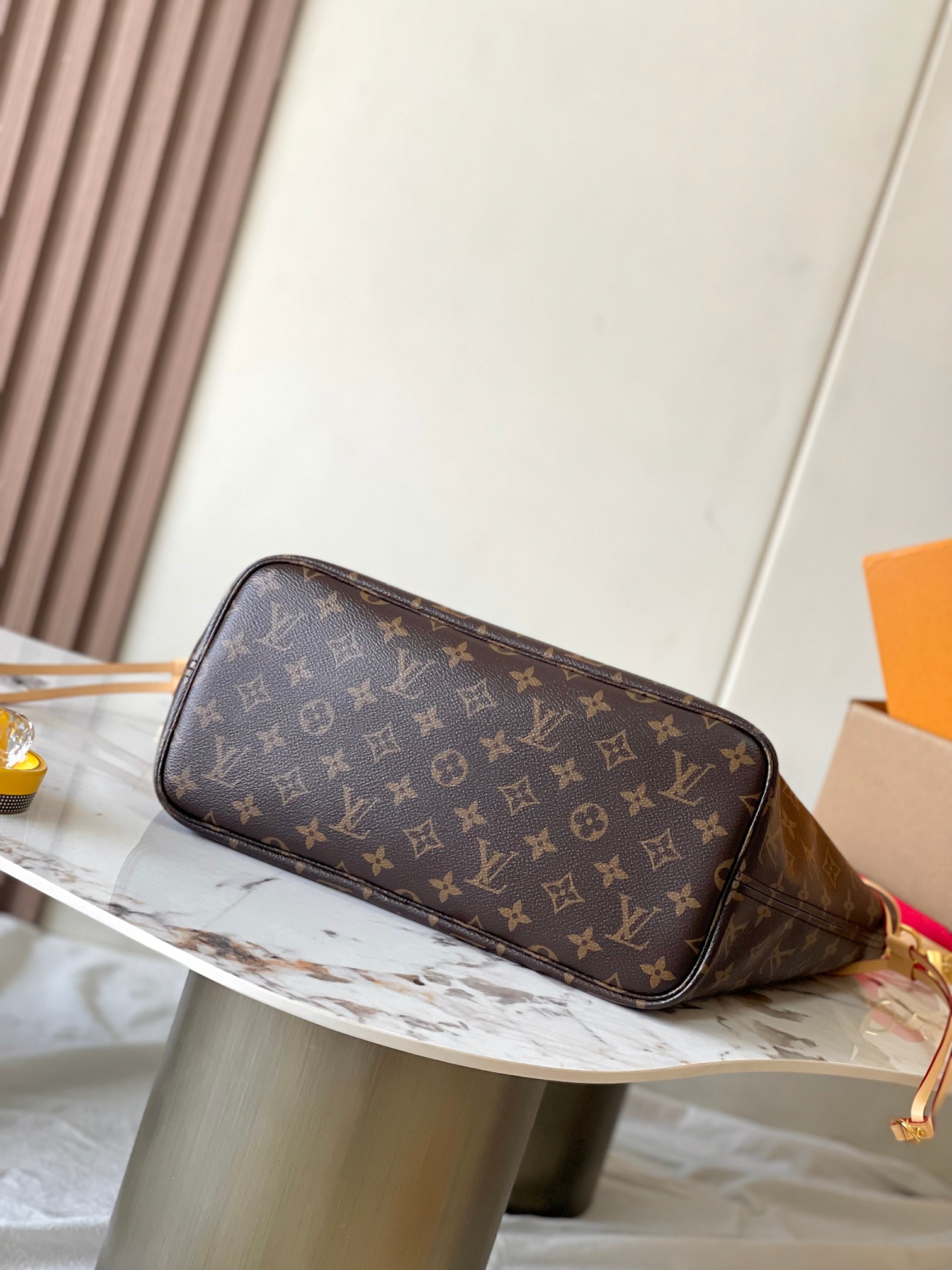 LOUIS VUITTON NEVERFULL BANDOULIERE INSIDE OUT MM Tote bag/top quality M12096