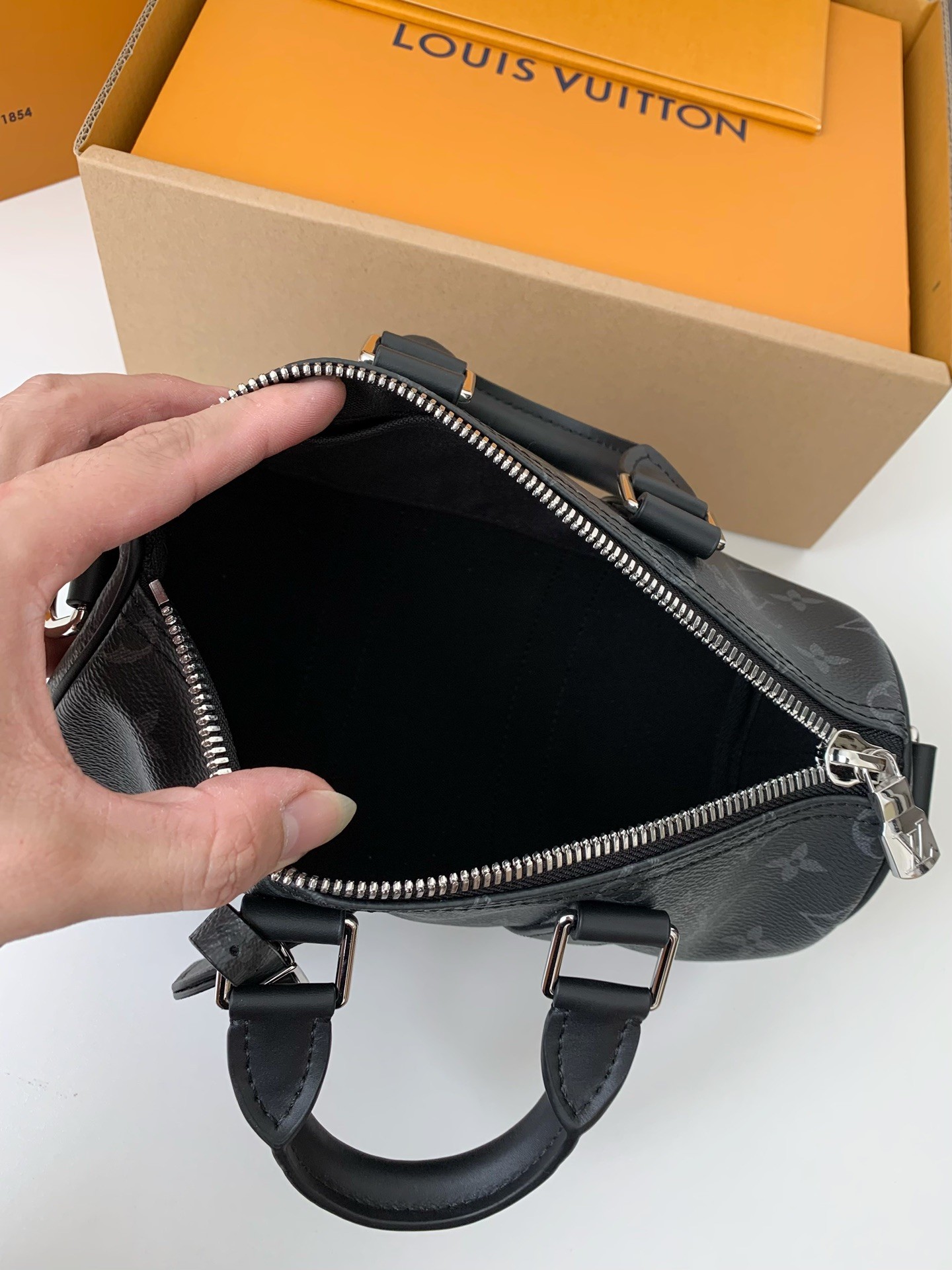 Louis Vuitton KEEPALL BANDOULIERE 25 Handbag M46271, Top quality