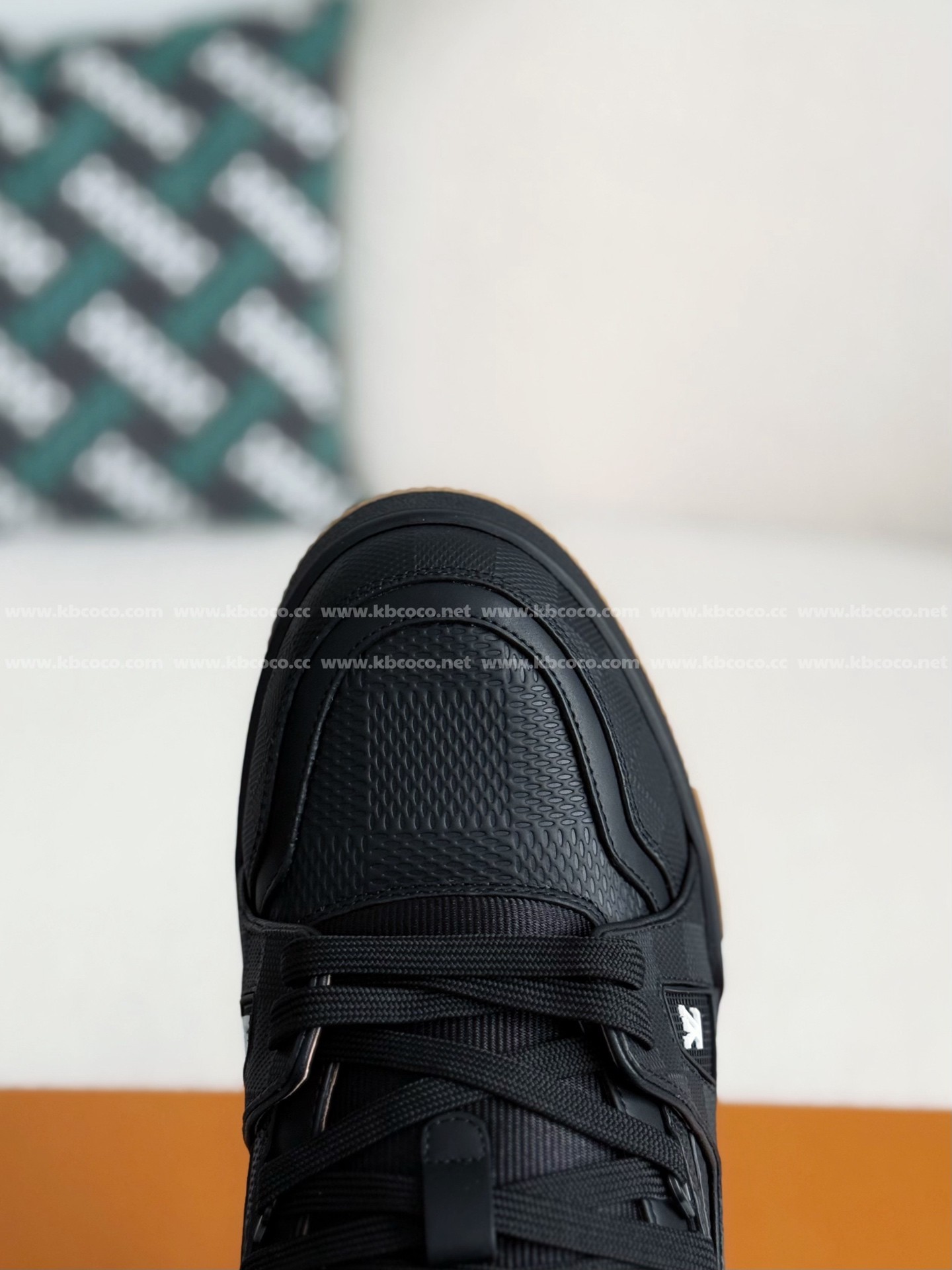 【#5441】 LOUIS VUITTON TRAINER SNEAKERS