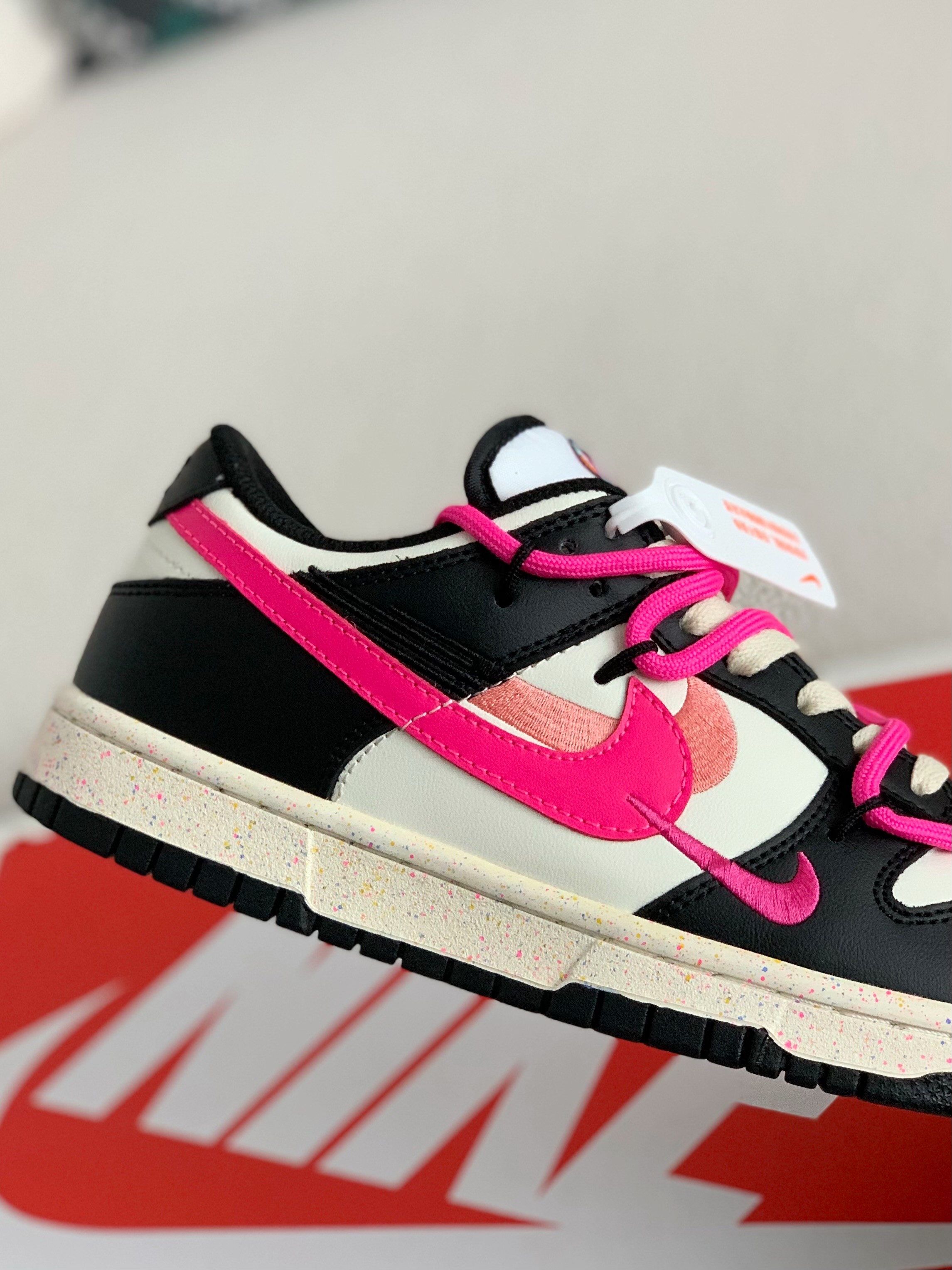 【#1484】 Nike NK SB Dunk Low Sneakers