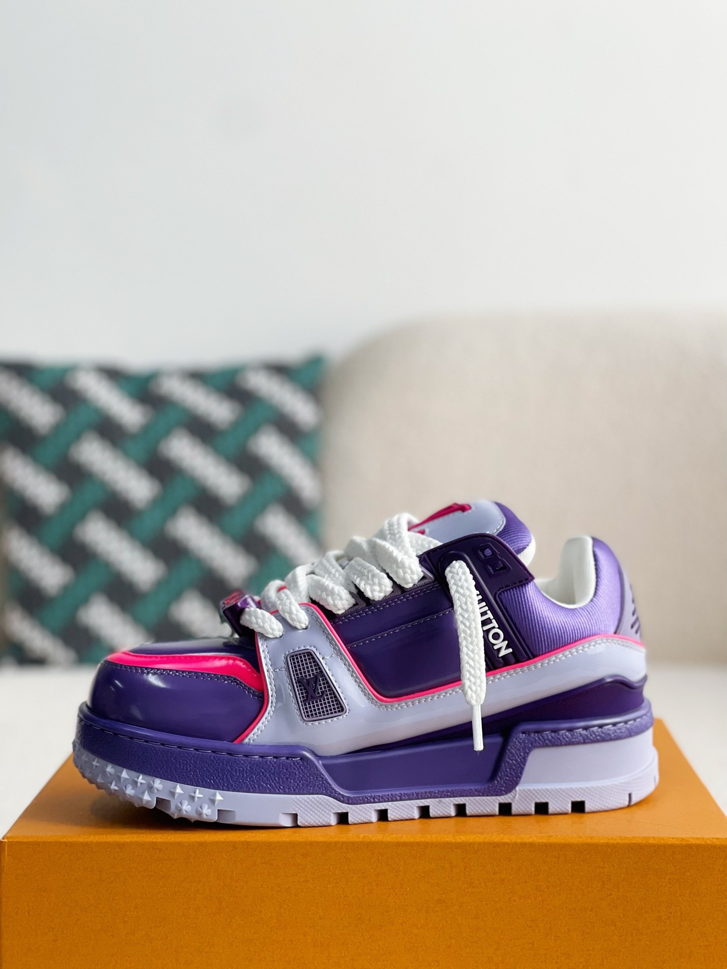 LOUIS VUITTON TRAINER MAXI SNEAKERS