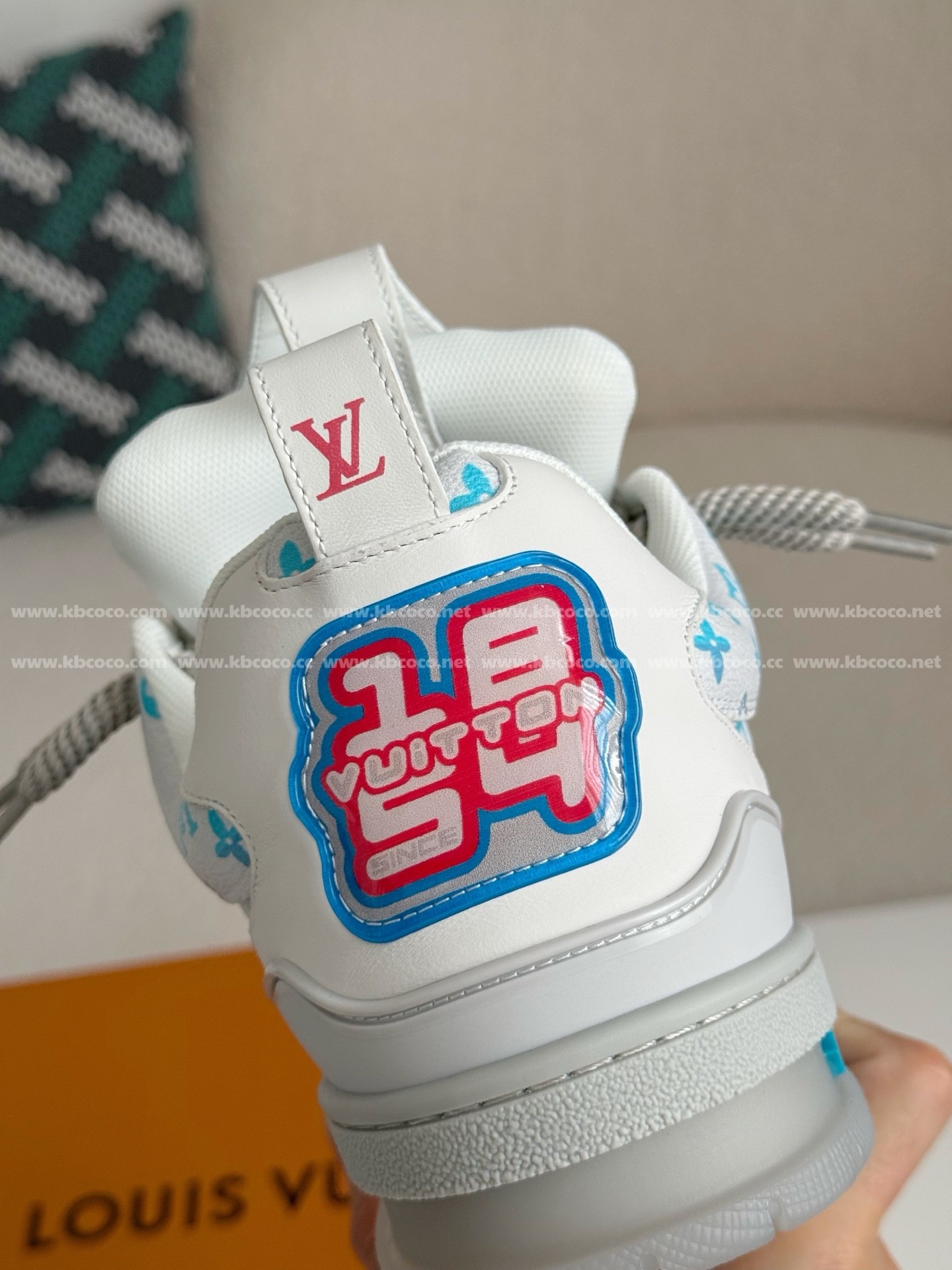 【#5284】LOUIS VUITTON RUNNER TATIC SNEAKERS