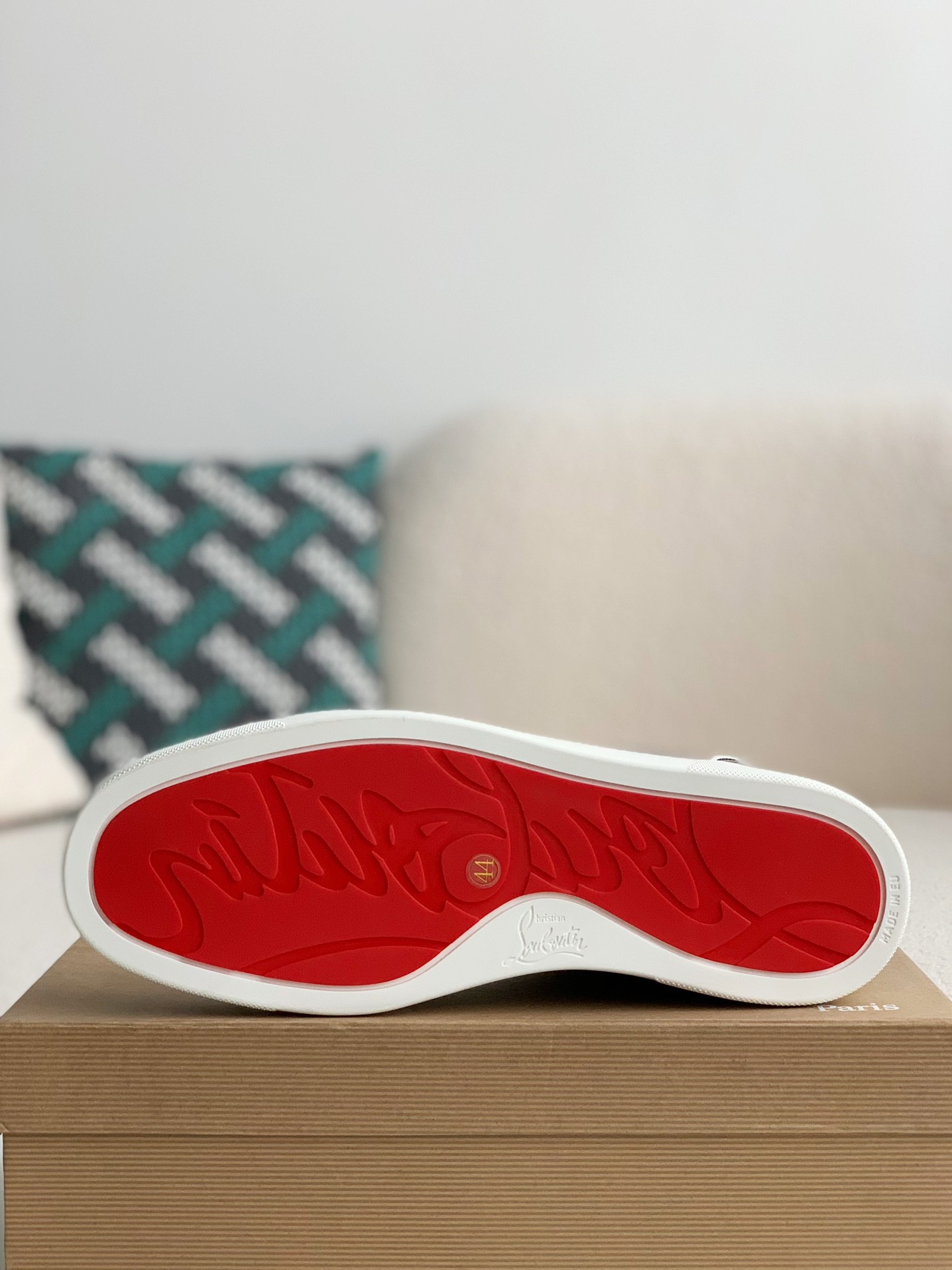 【#2265】 Christian Louboutin Sneakers High