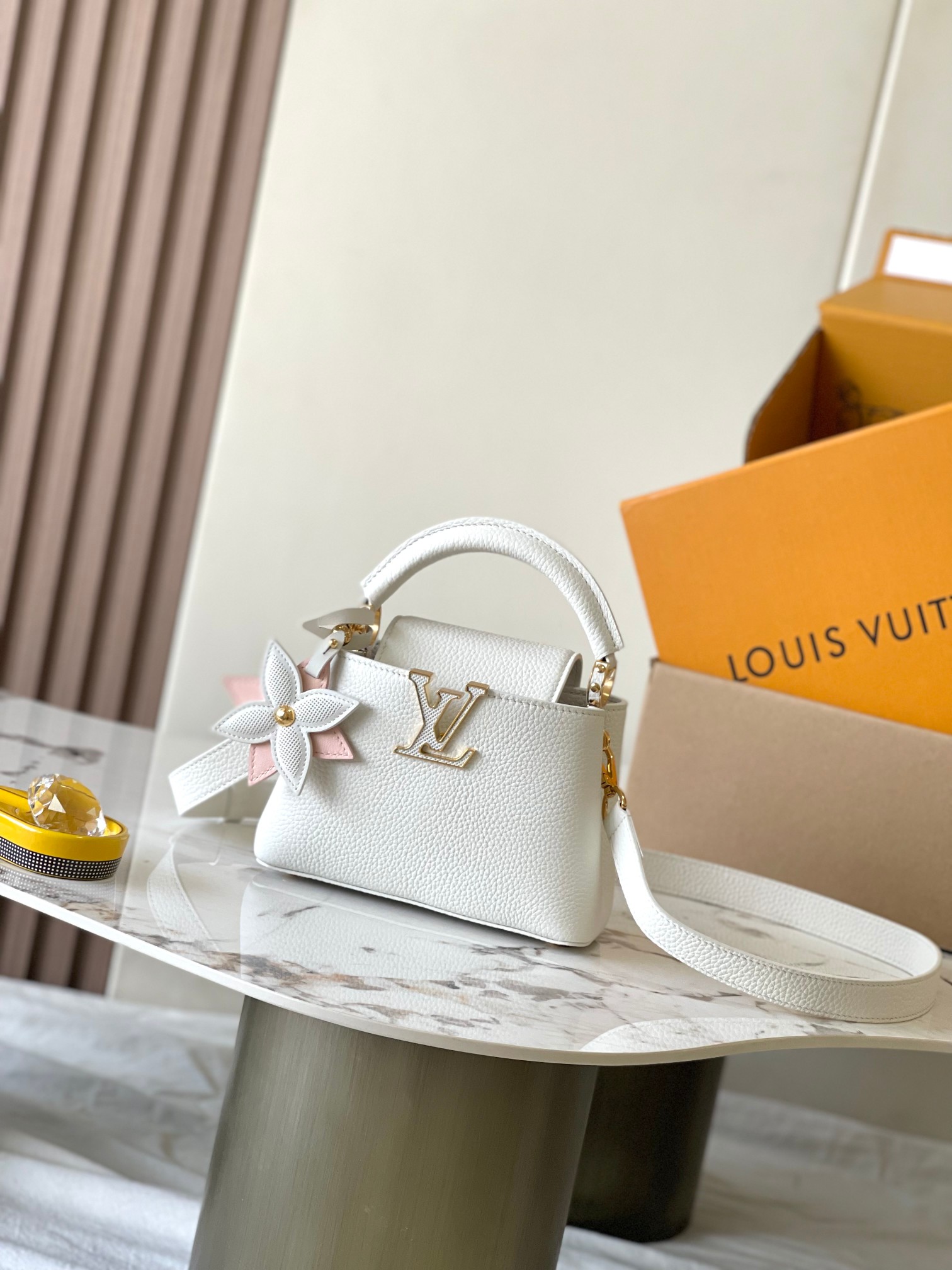LOUIS VUITTON Capucines Mini Handbag/Top Quality M21416