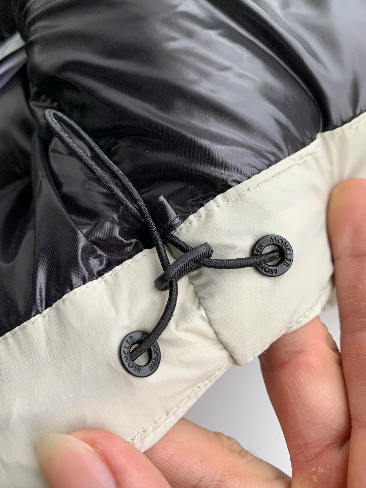 【#2343】Moncler Montbeliard down jacket