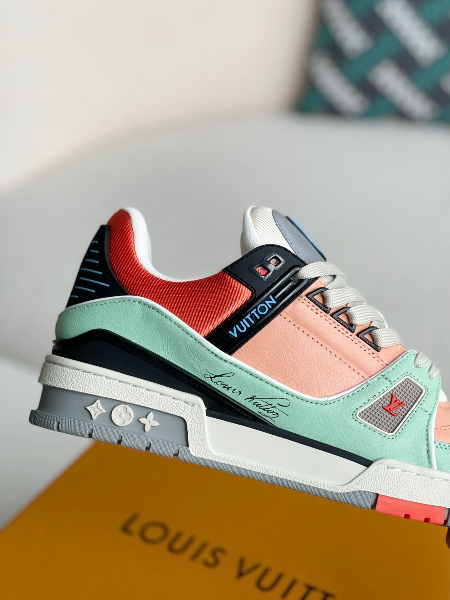 【#2814】 LOUIS VUITTON TRAINER Sneakers