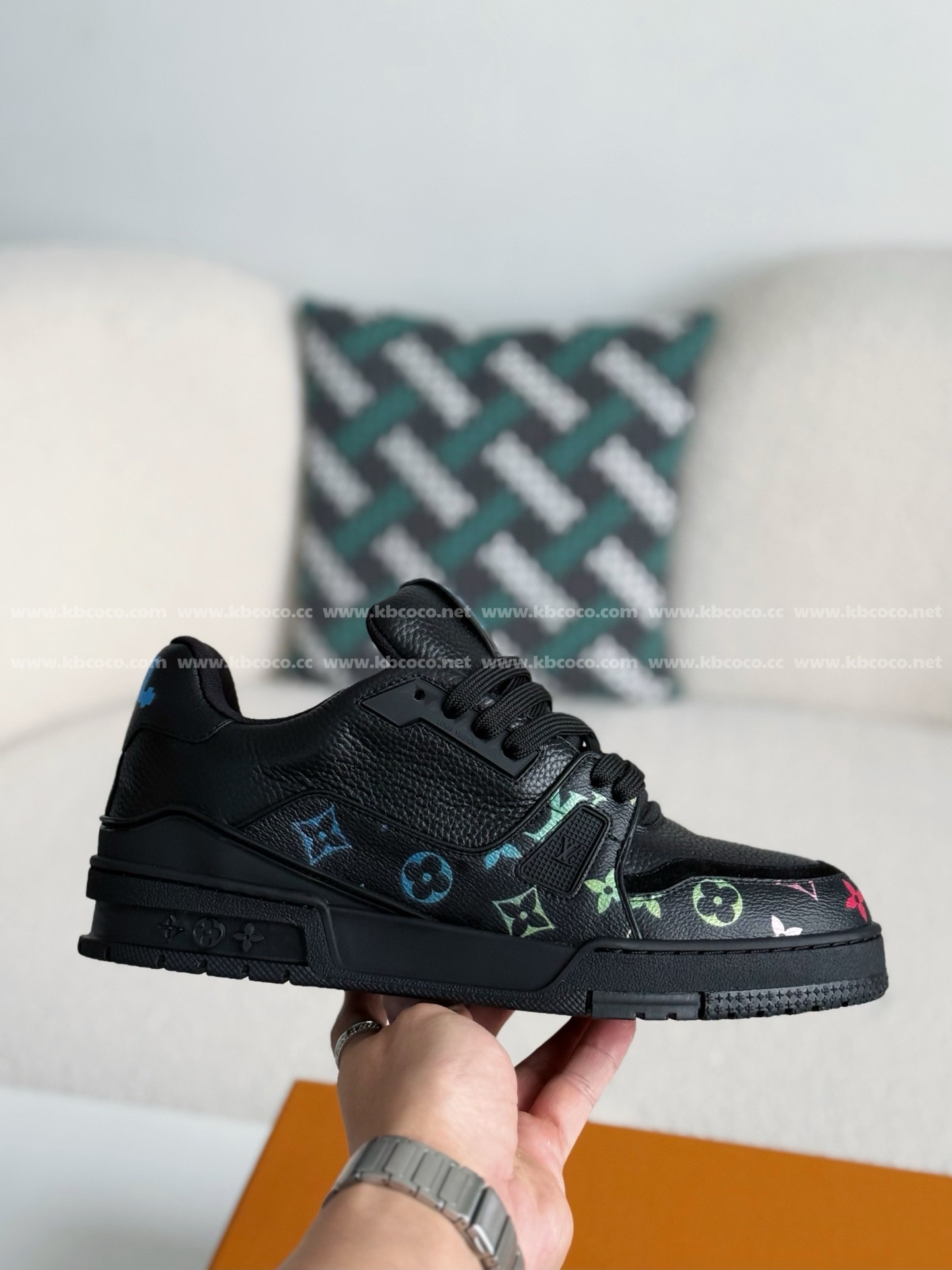 【#5224】 LOUIS VUITTON TRAINER SNEAKERS