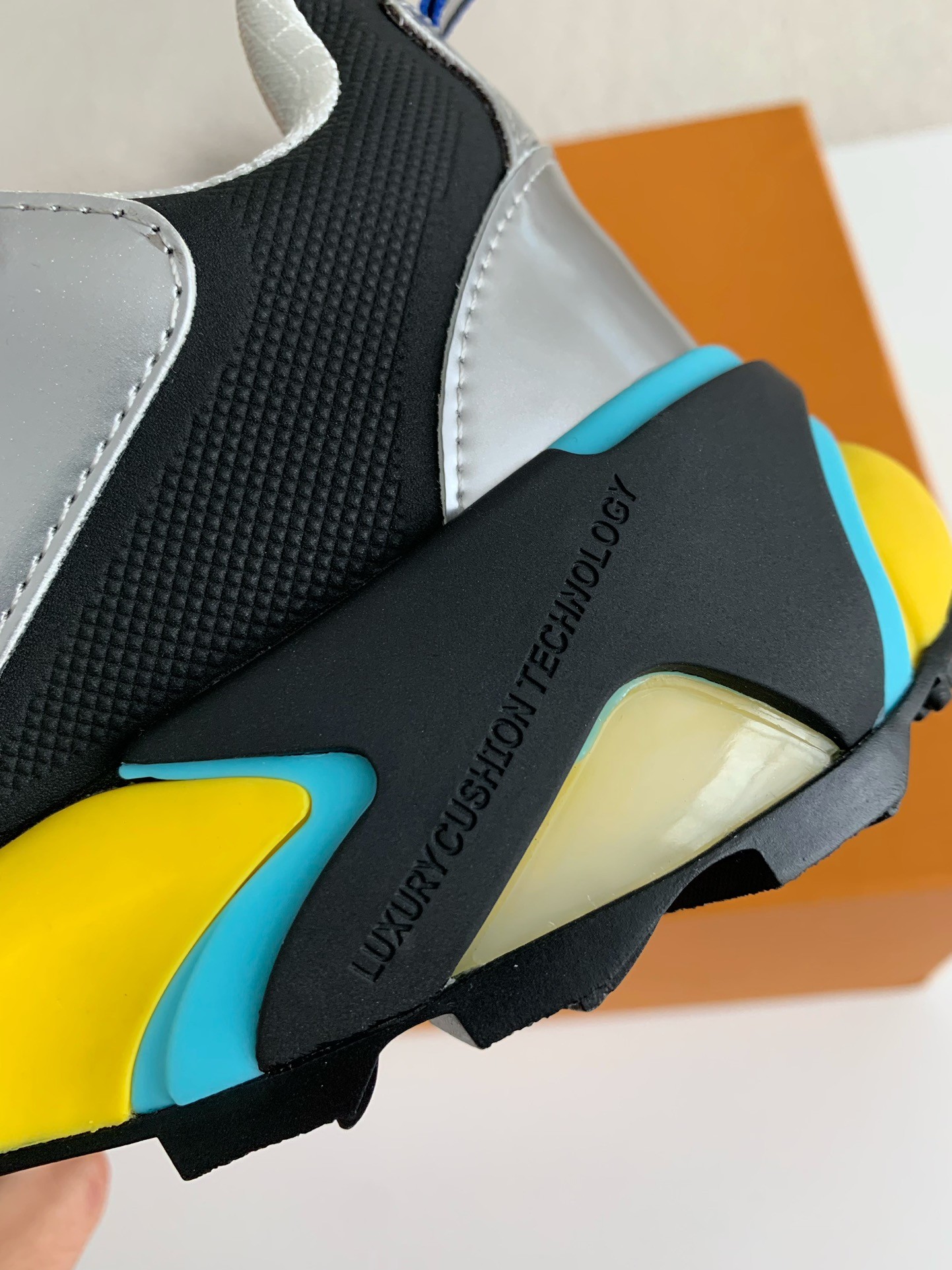 Louis Vuitton Runner Tatic Sneakers