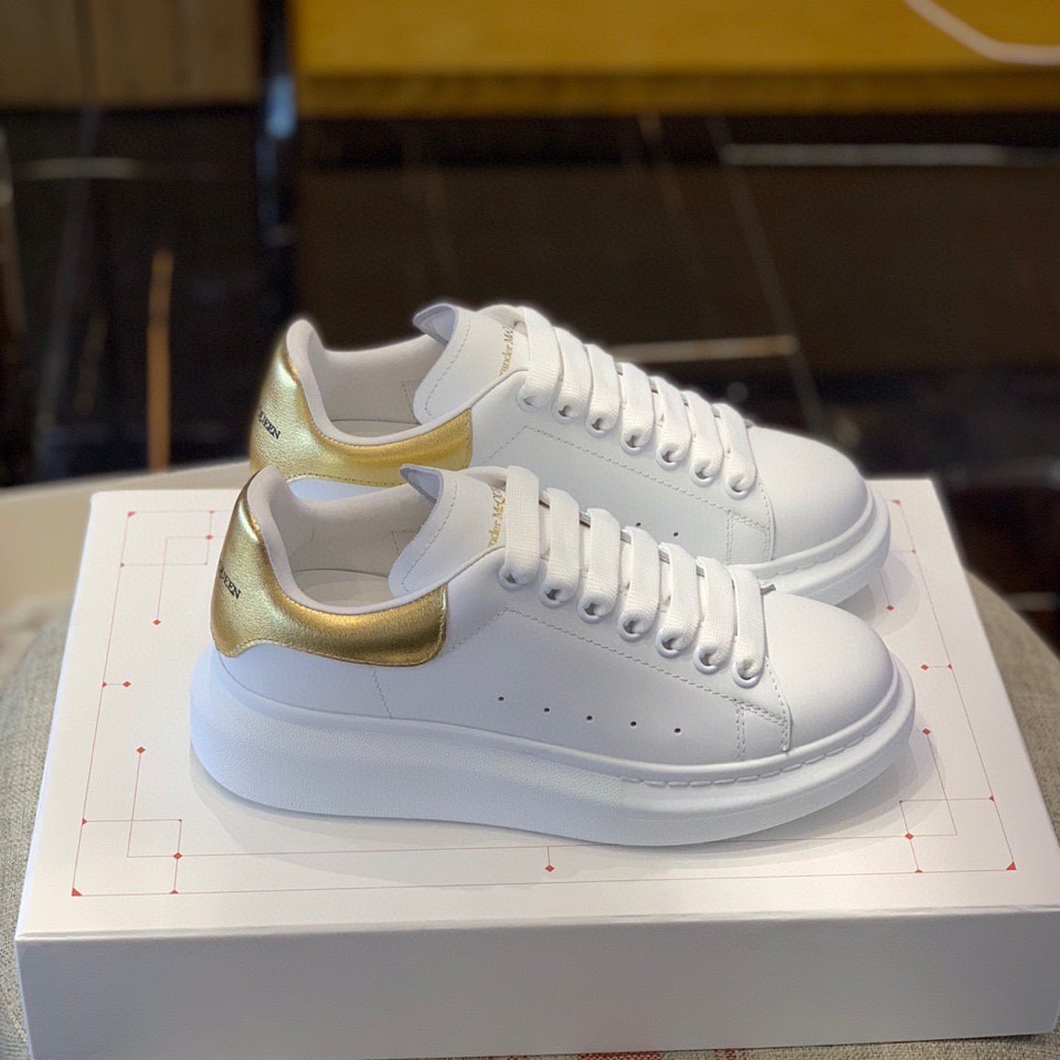 Alexander McQueen MQ Gold cowhidetail Sneakers