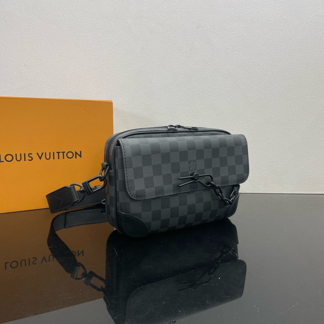 LOUIS VUITTON Steamer Postman bag/top quality M46795