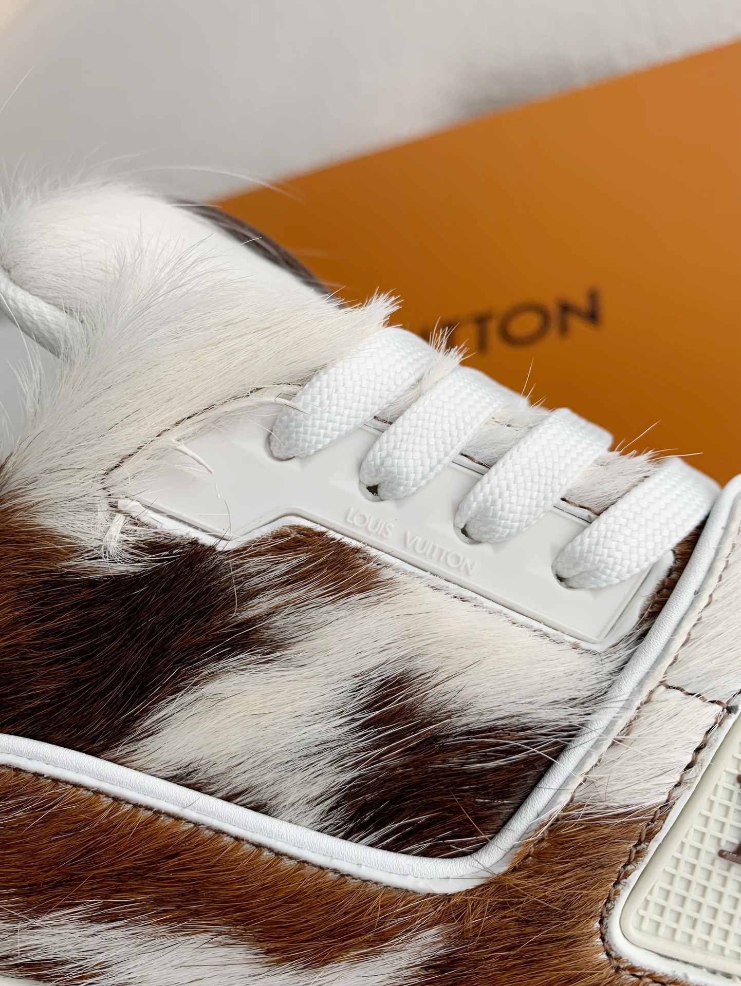 [#3530]LOUIS VUITTON TRAINER SNEAKERS