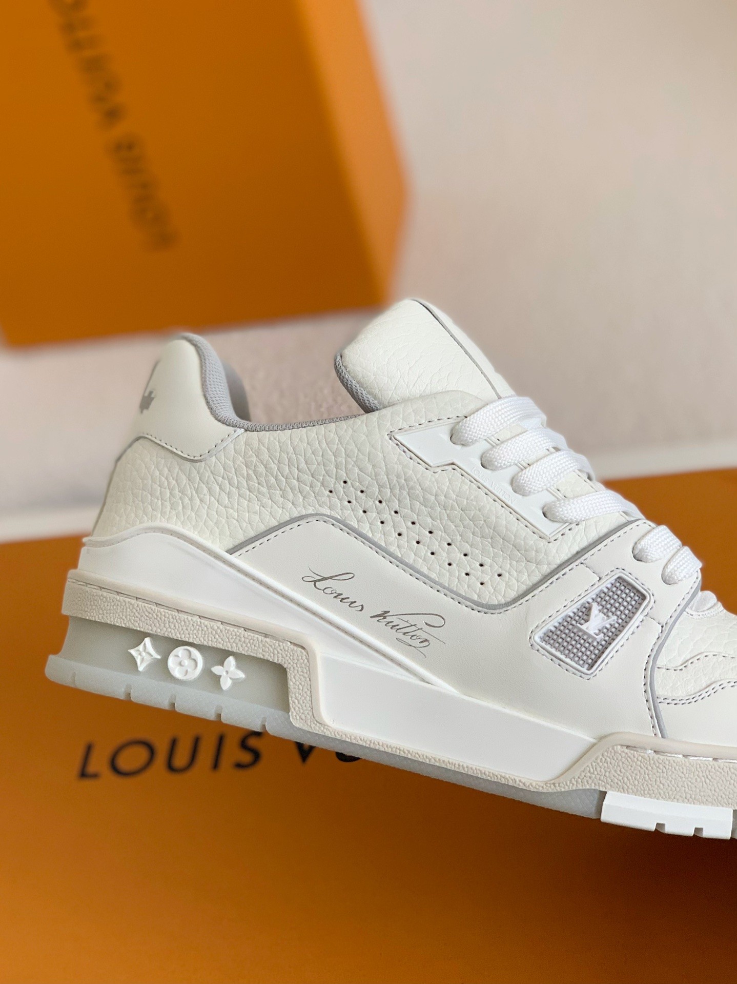 LOUIS VUITTON TRAINER Sneakers Topquality