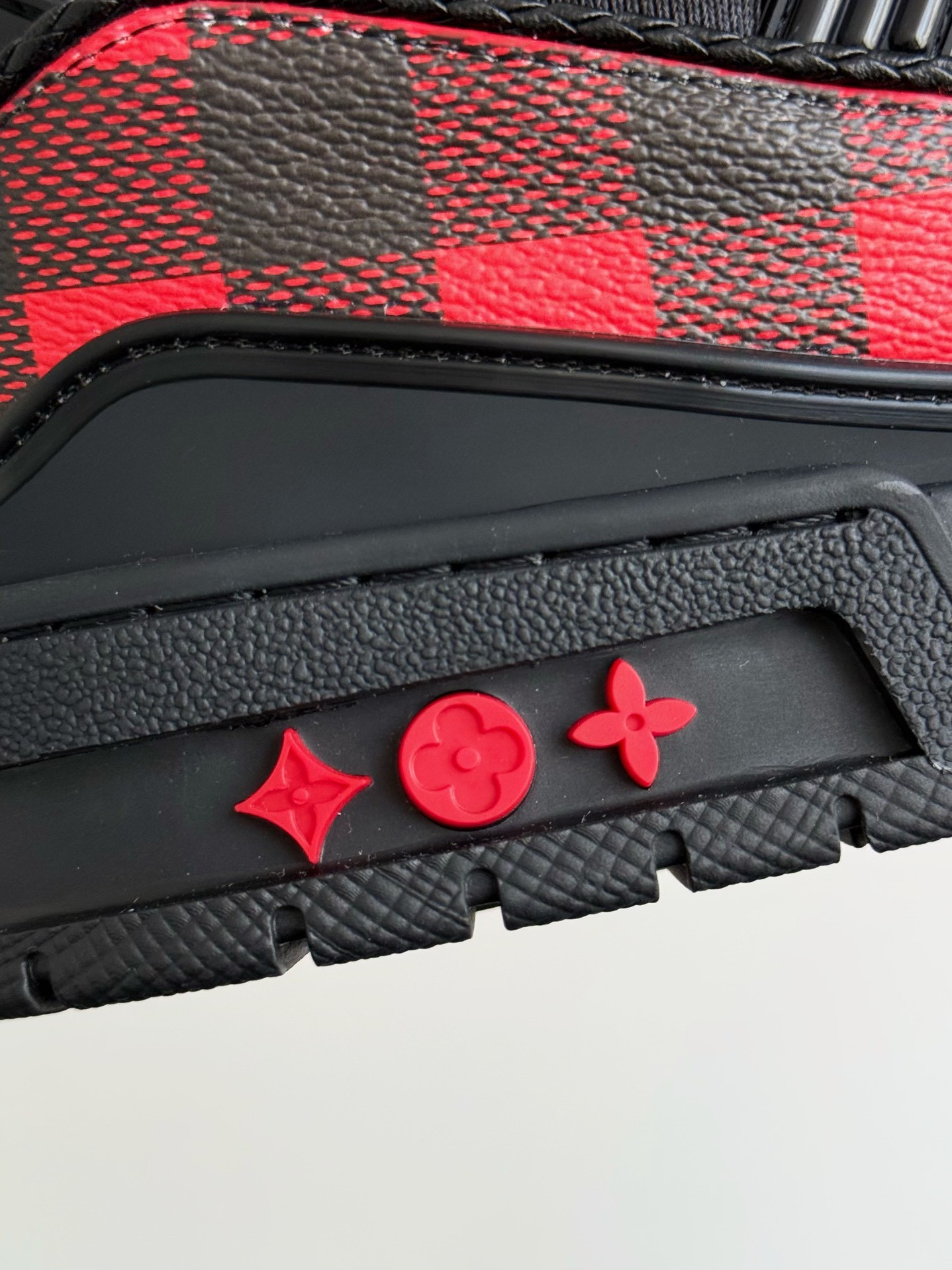 「#3922」 LOUIS VUITTON TRAINER SNEAKERS