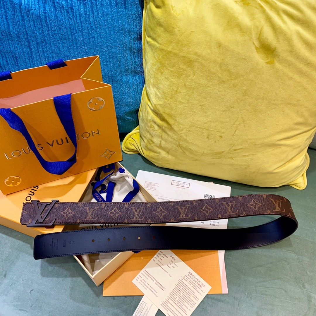 【#1317】 Louis Vuitton LV men's belt lNITIALES M9043T