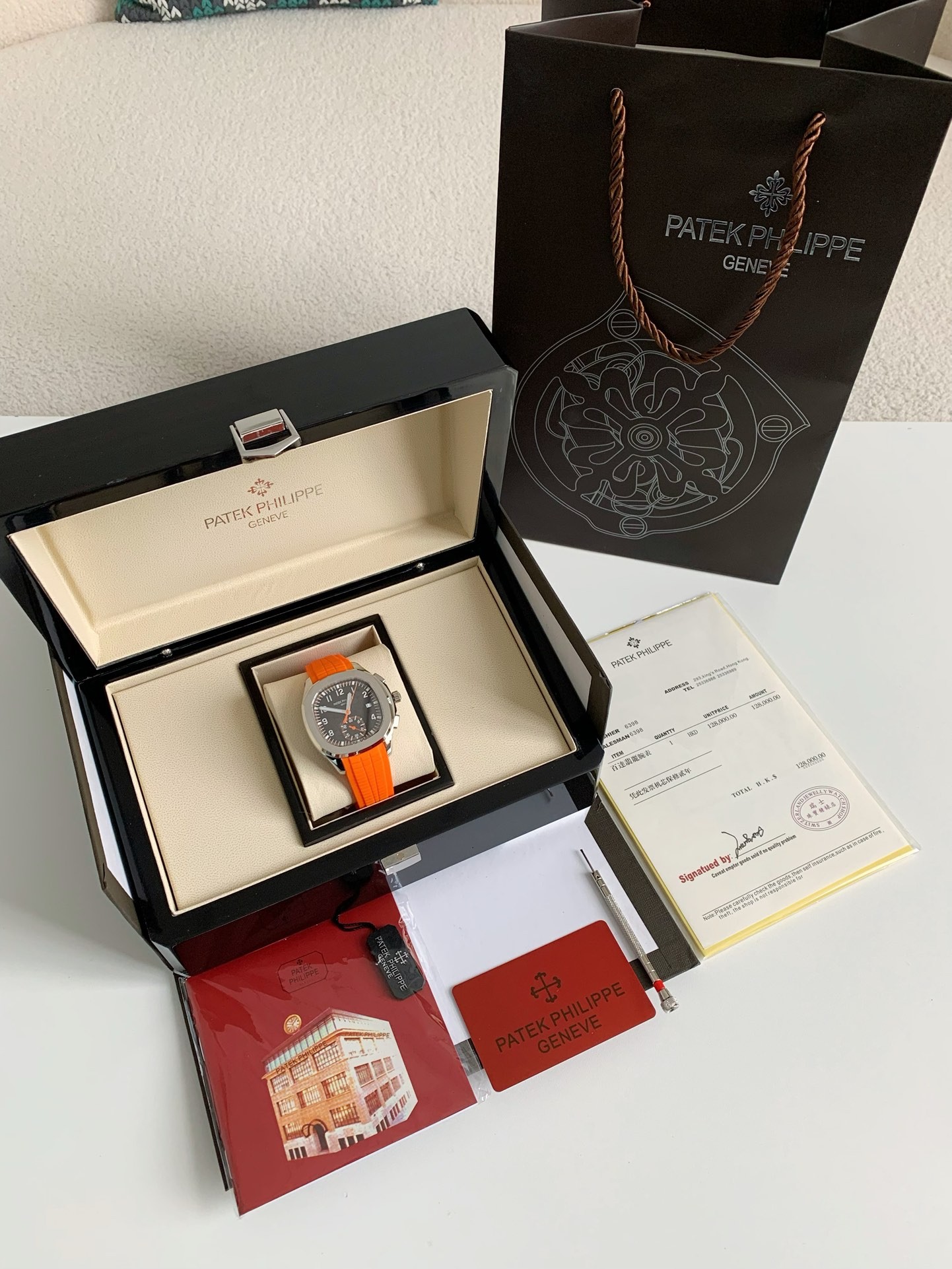 【#3909】 PATEK PHILIPPE AQUANAUTSeries 120-meter waterproof wristwatch，42.2mm