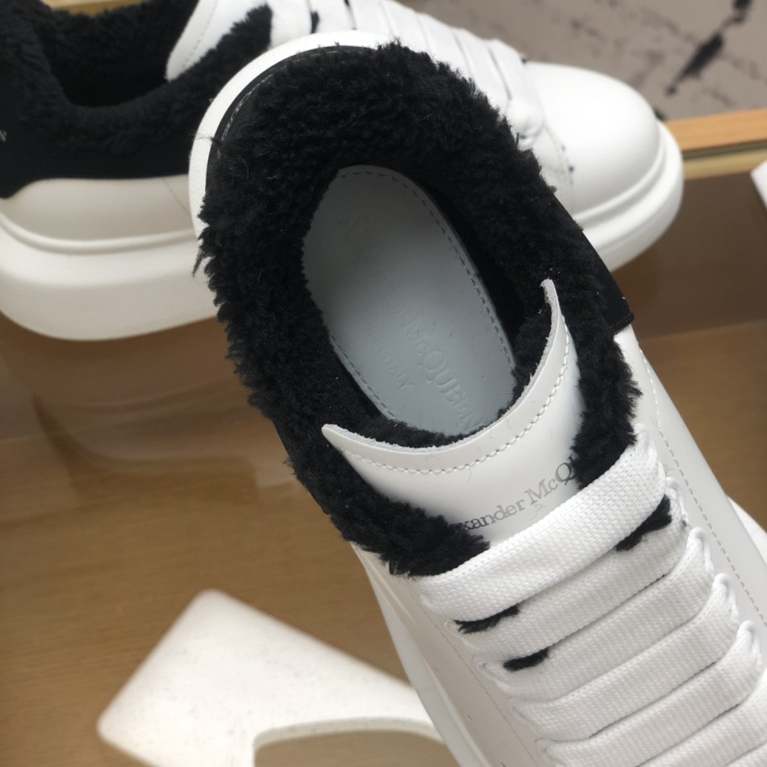 Alexander McQueen MO White velvet Lining Sneakers
