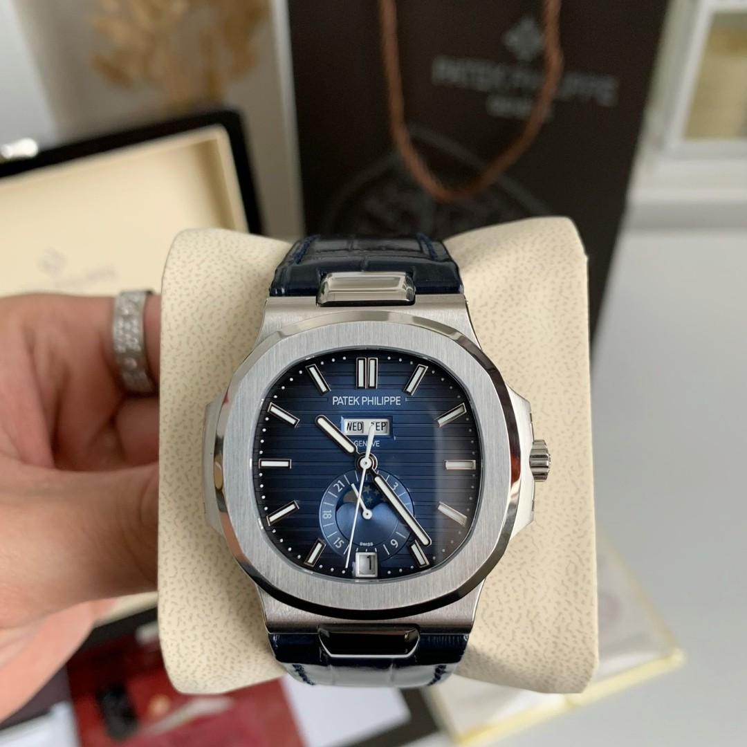 【#3745】 PATEK PHILIPPE 5726 serieswatch