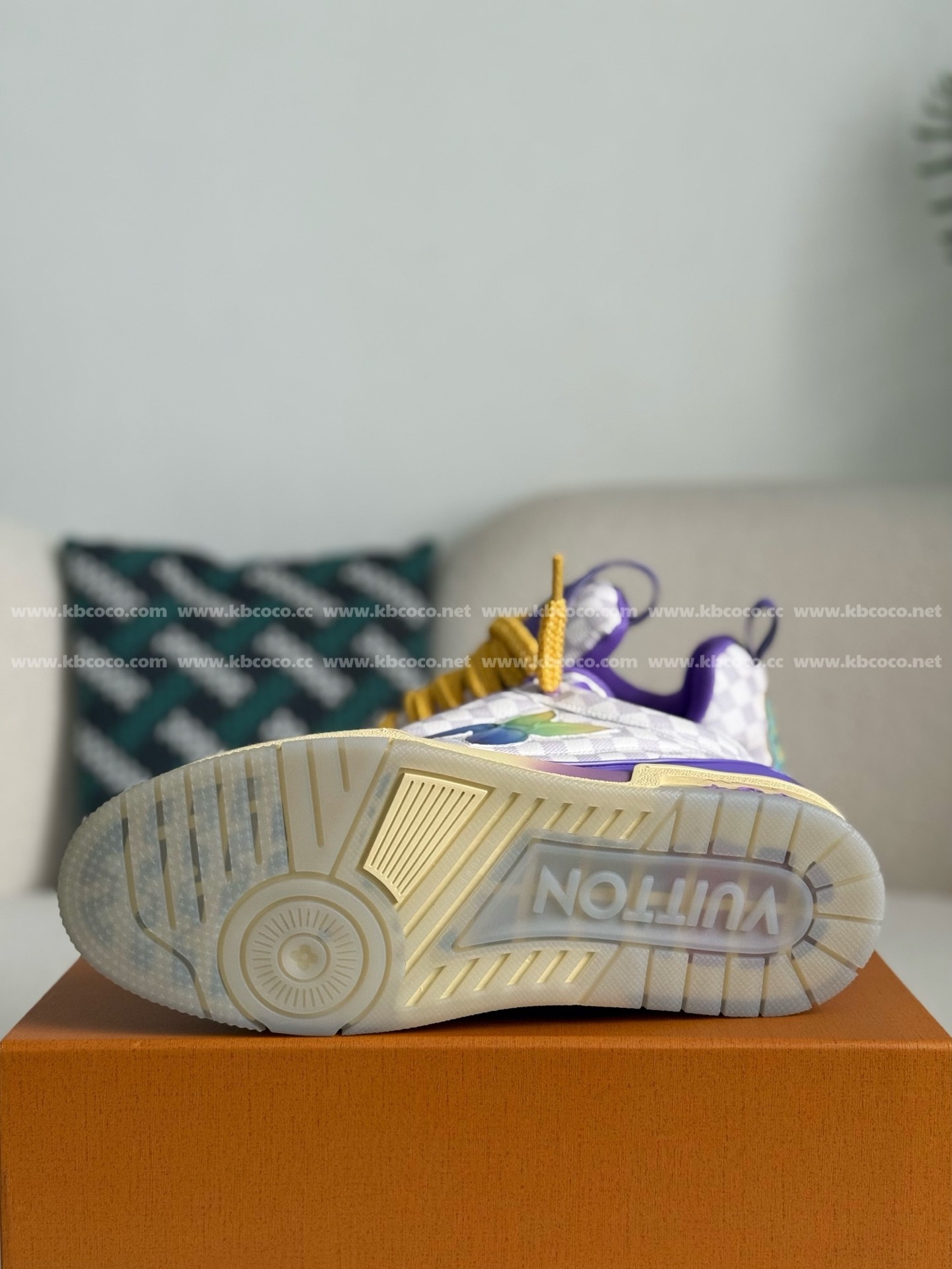 【#5442】 LOUIS VUITTON RUNNER TATIC SNEAKERS
