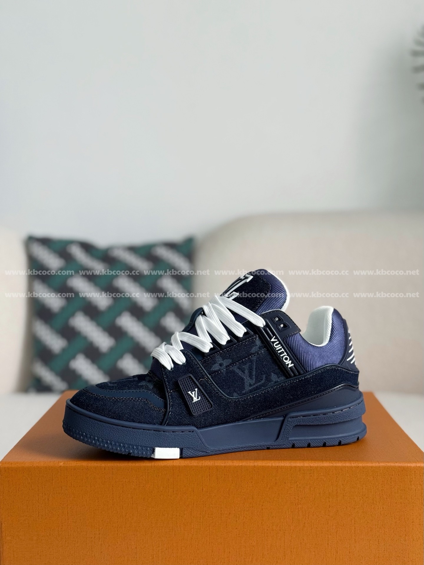 【#5444】 LOUIS VUITTON TRAINER SNEAKERS