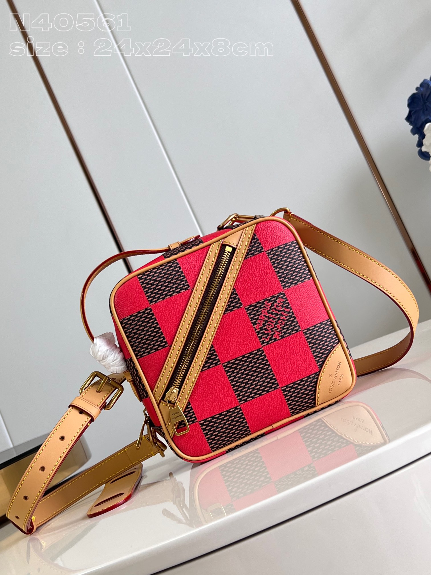 Louis Vuitton Chess Messenger N40561，Top quality