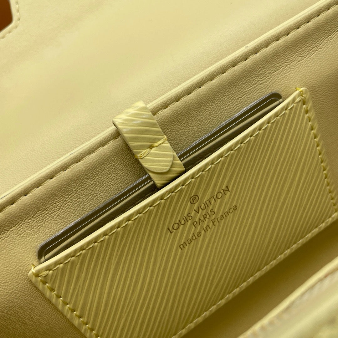 LOUIS VUITTON twist Shoulder bag/top quality M24566