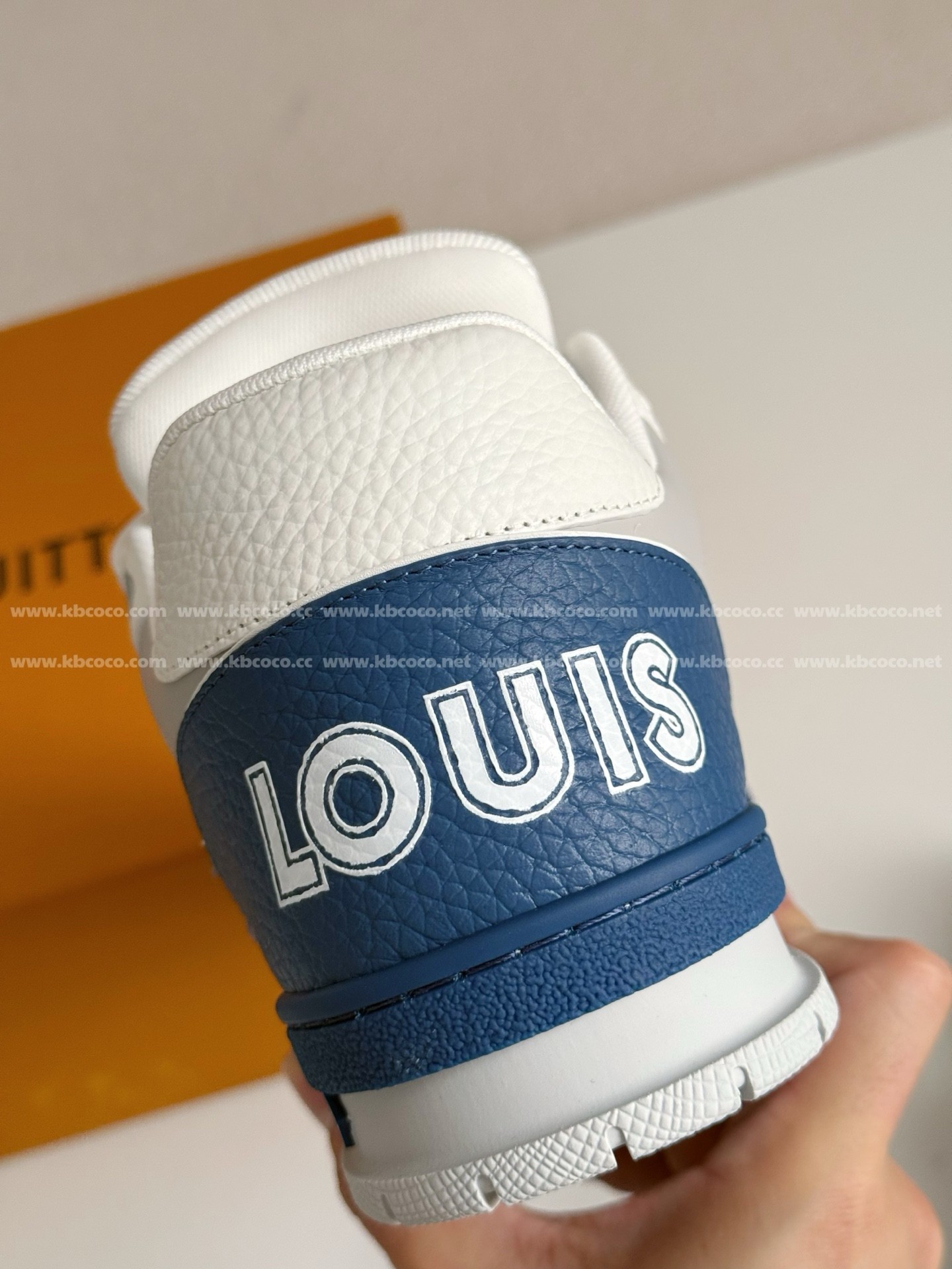 【#4674】 LOUIS VUITTON TRAINER SNEAKERS