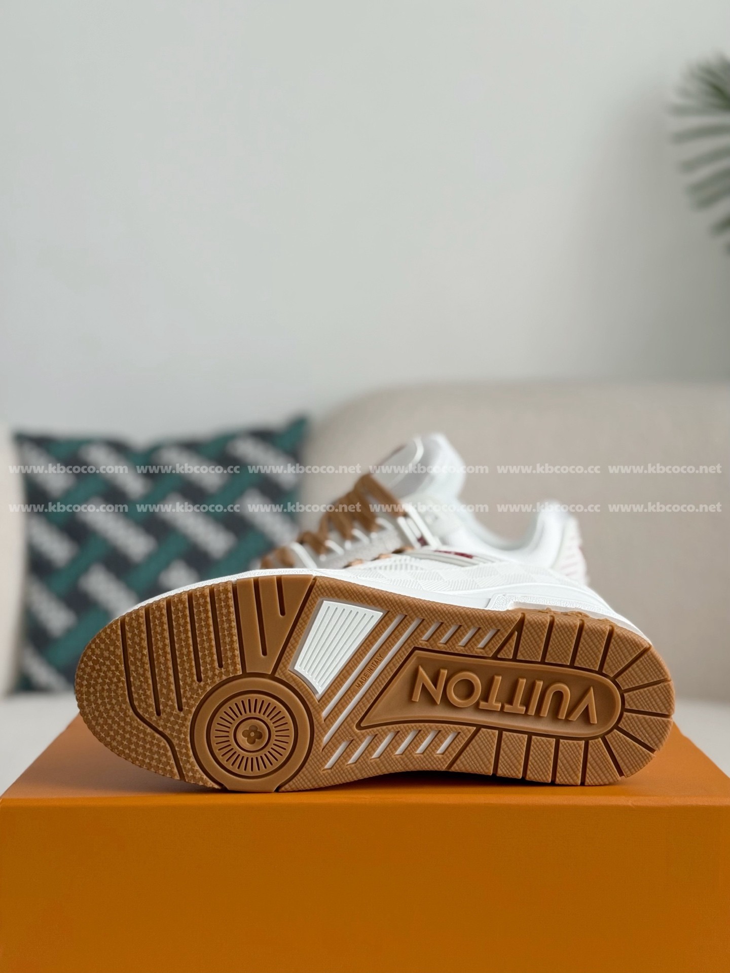 【#5366】 LOUIS VUITTON TRAINER SNEAKERS