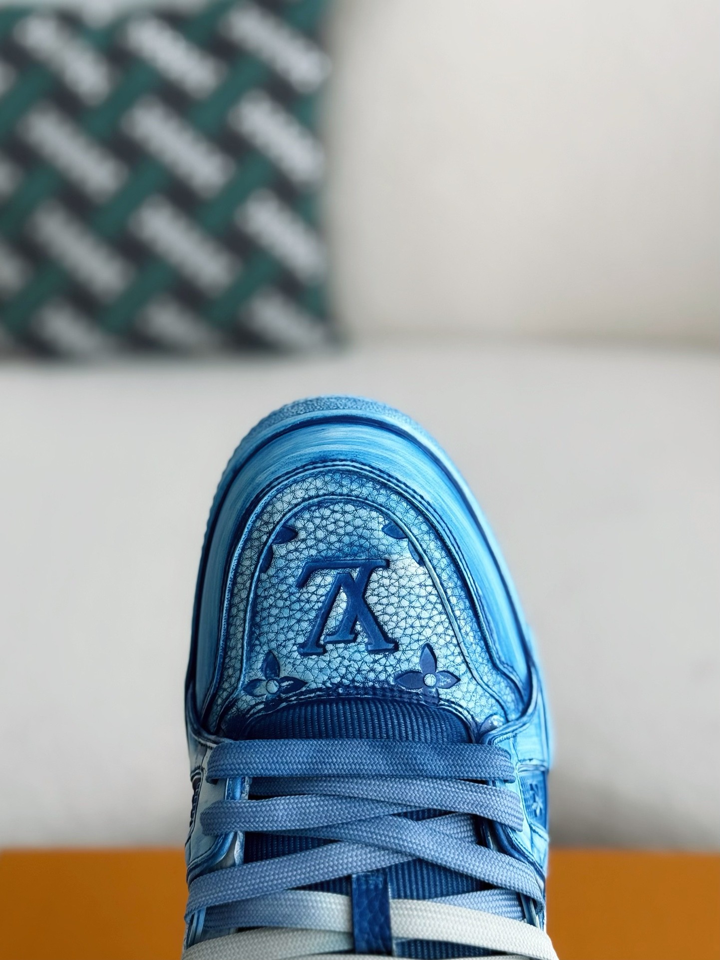 [#3895]LOUIS VUITTON TRAINER SNEAKERS