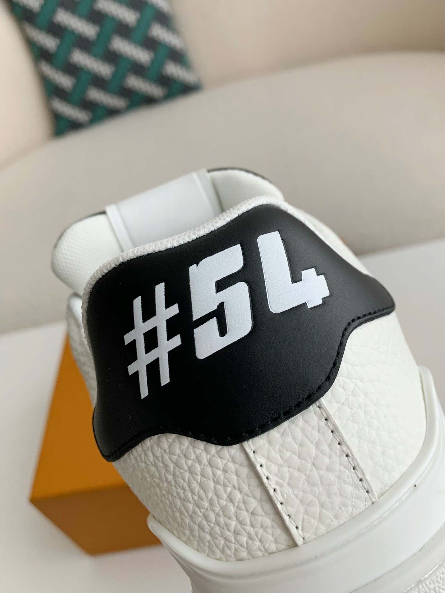 [#3721] LOUIS VUITTON TRAINER SNEAKERS