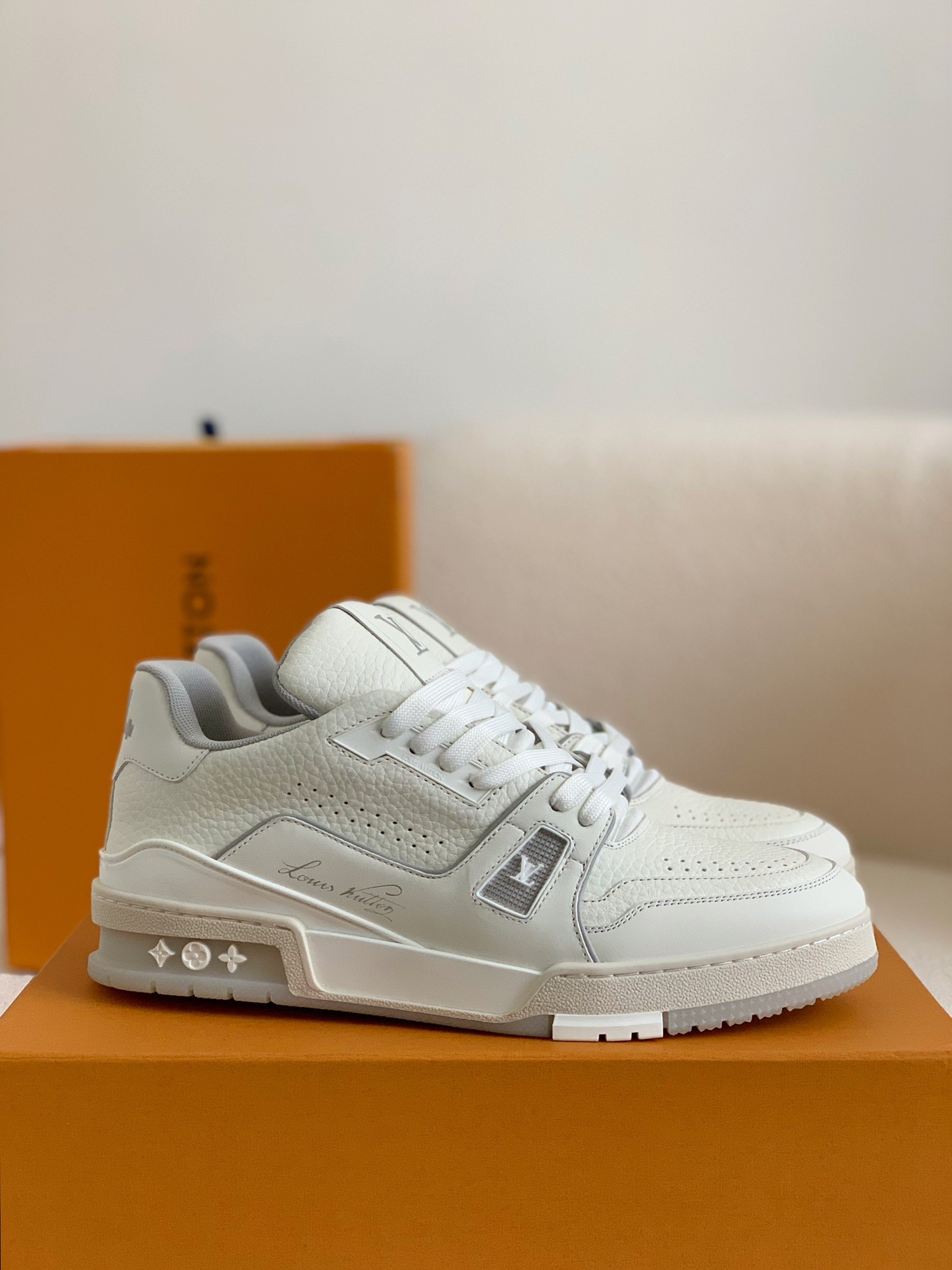 LOUIS VUITTON TRAINER Sneakers Topquality