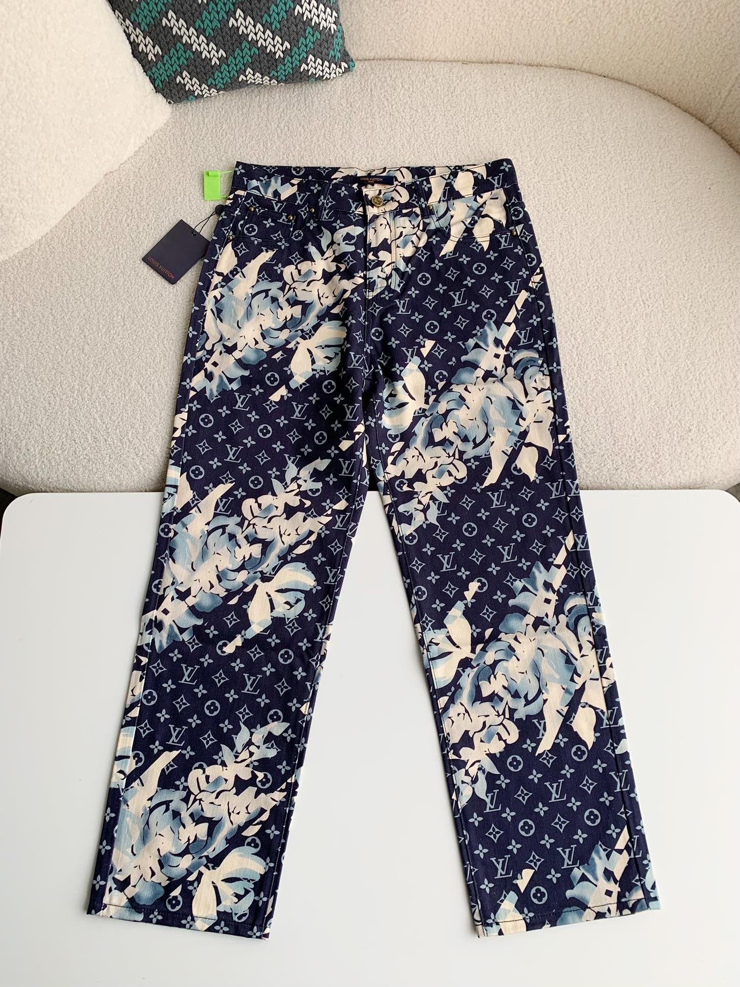 idea: include everything in the pictur