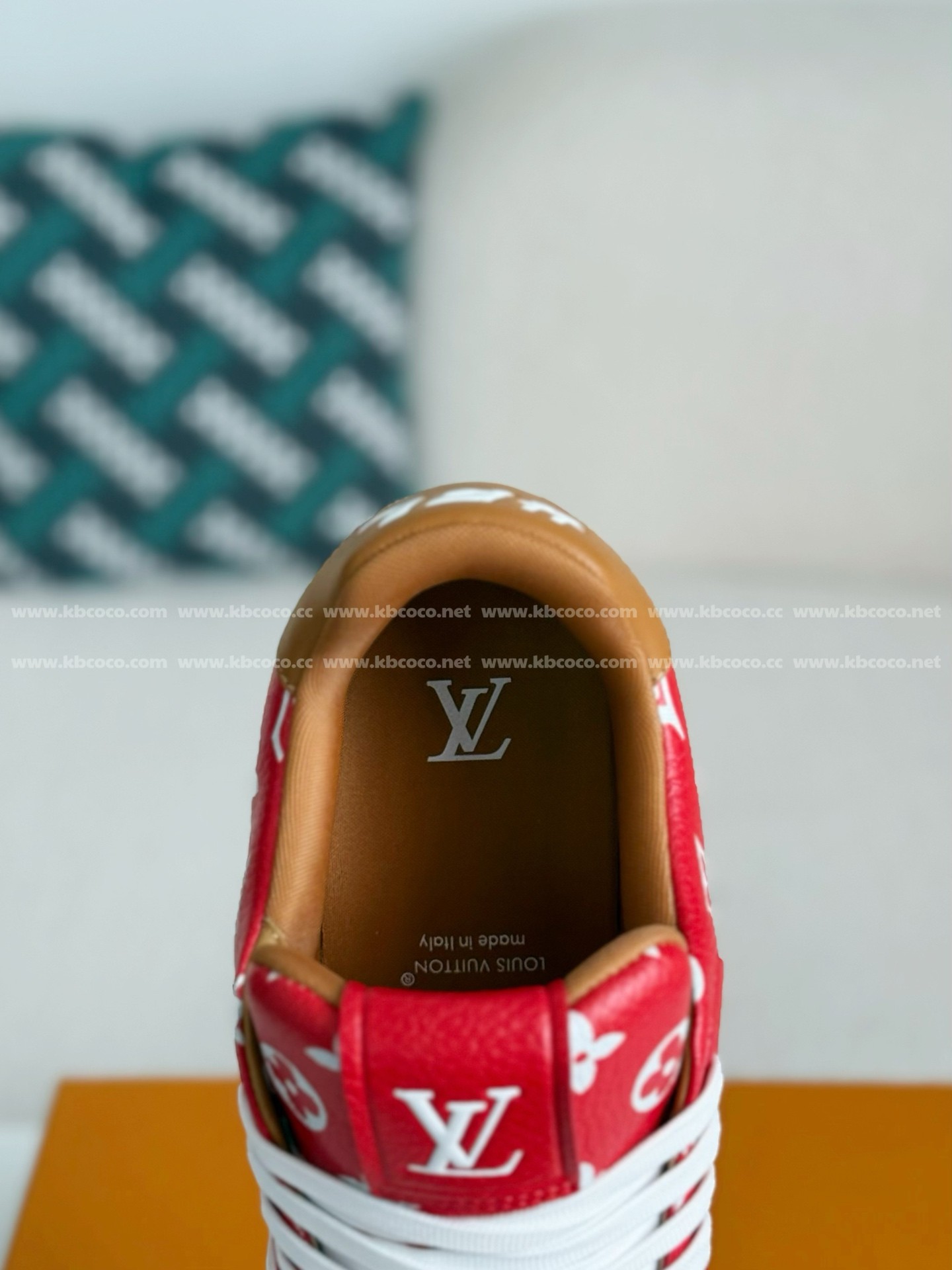 【#4537】 LOUIS VUITTON TRAINER SNEAKERS