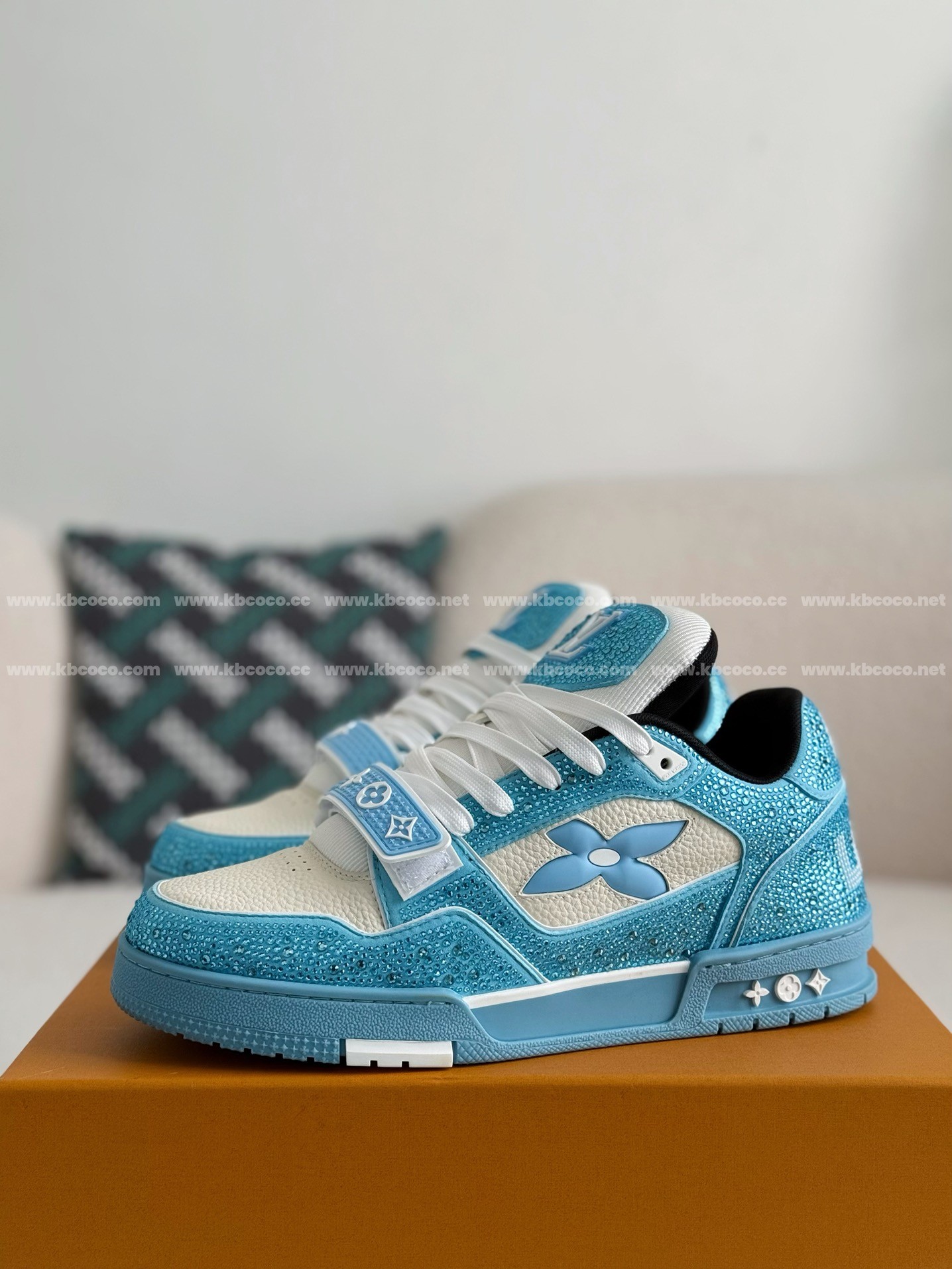 【#4200】 Louis Vuitton Trainers Sneakers